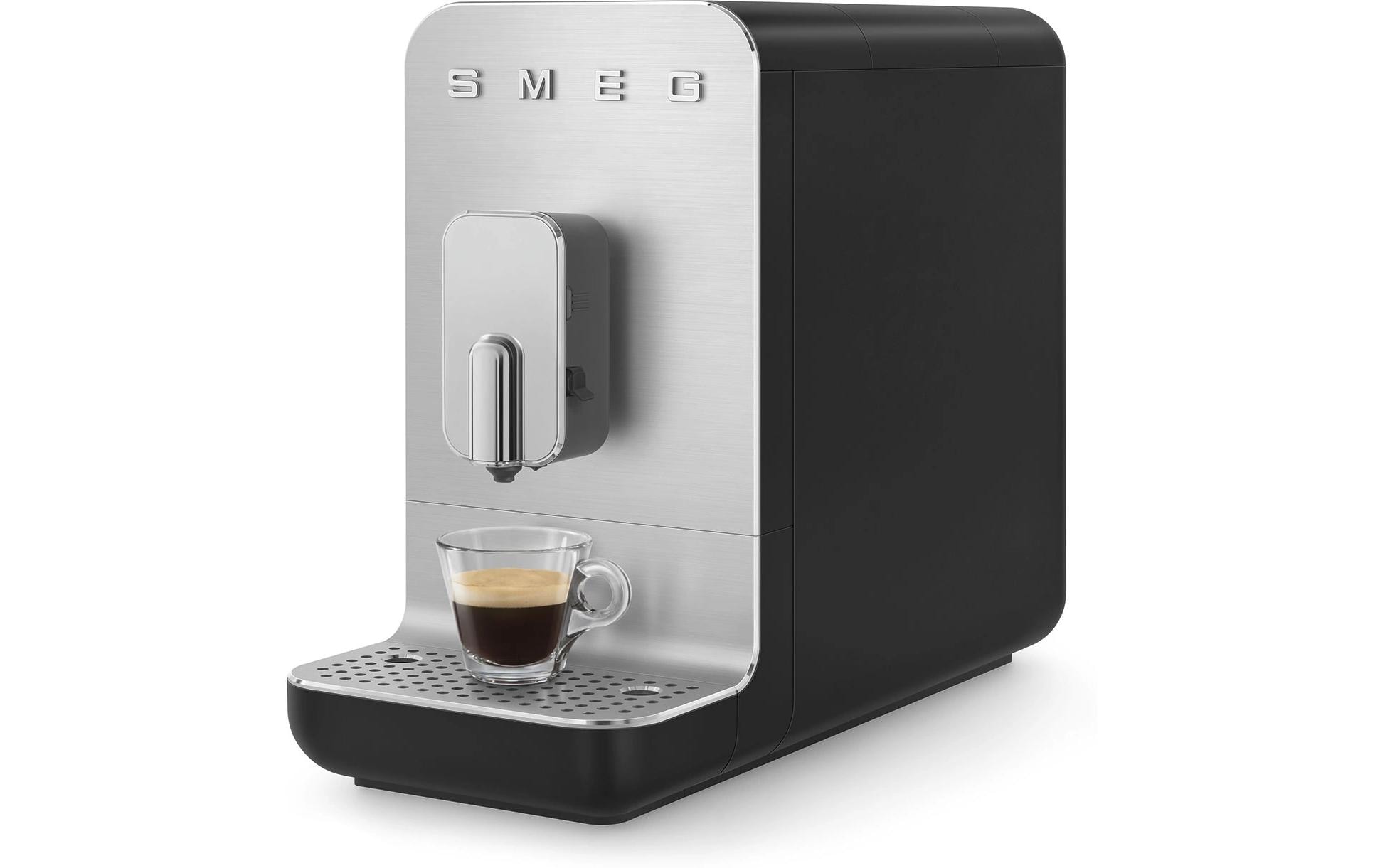 Kaffeevollautomat Collezione BCC13BLMEU Schwarz matt<br>Espressomaschine mit integriertem Milchsystem