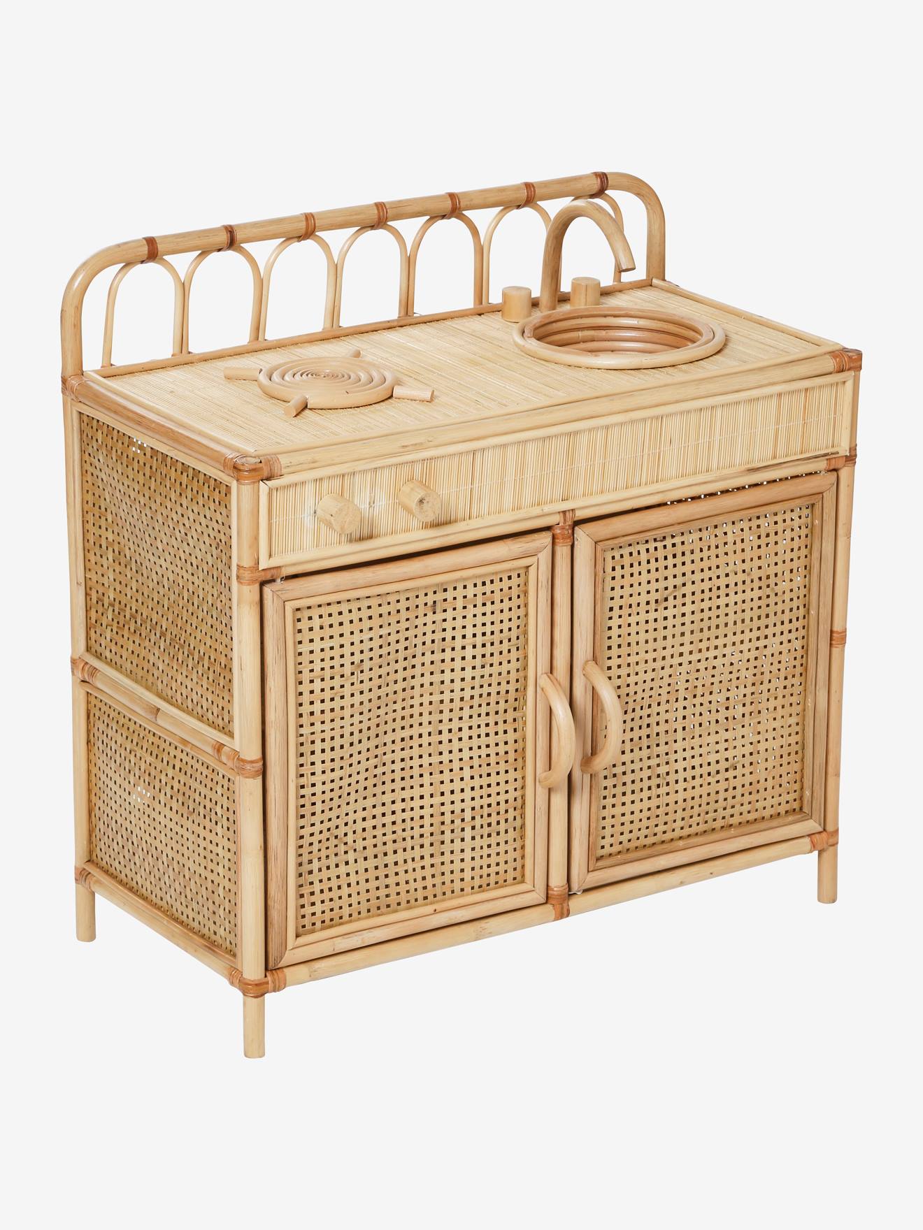 Pequena cozinha feita de rattan e herbário bege médio