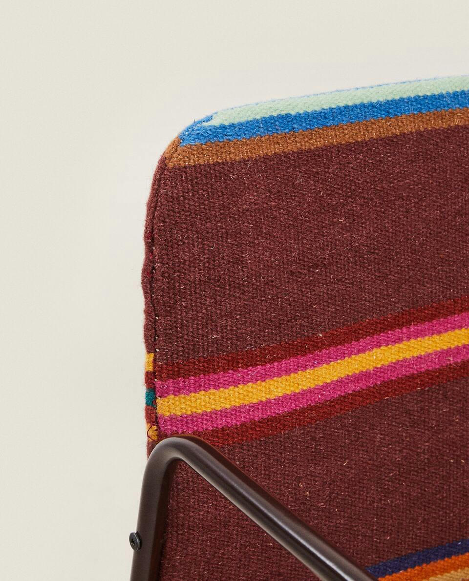 POLTRONA DE LÃ MULTICOLORIDA