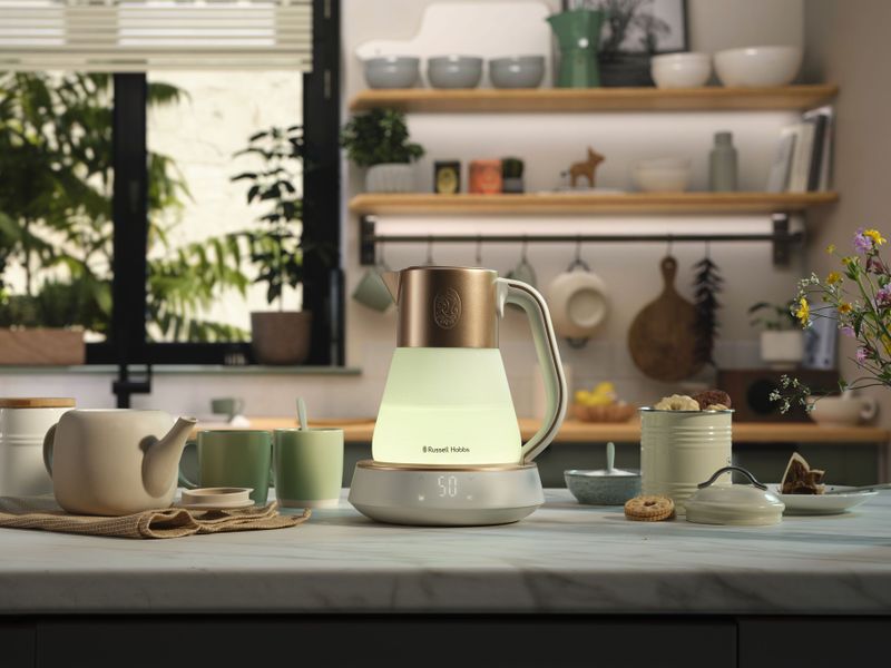 Russell Hobbs - Calm Waterkoker - Wit - 1,7L - Digitale Temperatuurregeling
