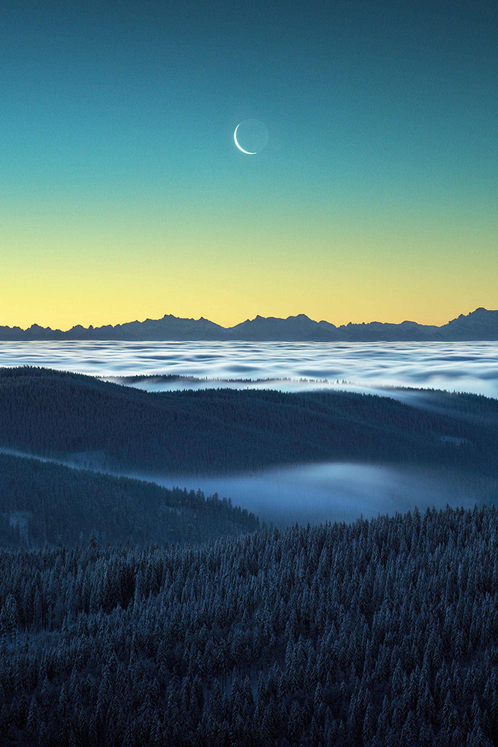 Moon Dawn by Kilian Schönberger - Limited Edition. Edition of: 150. Signed.