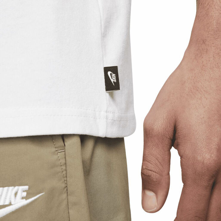 Nike sportswear premium essentials t-shirt White/white