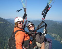 Gleitschirmfliegen in Annenheim als Geschenk