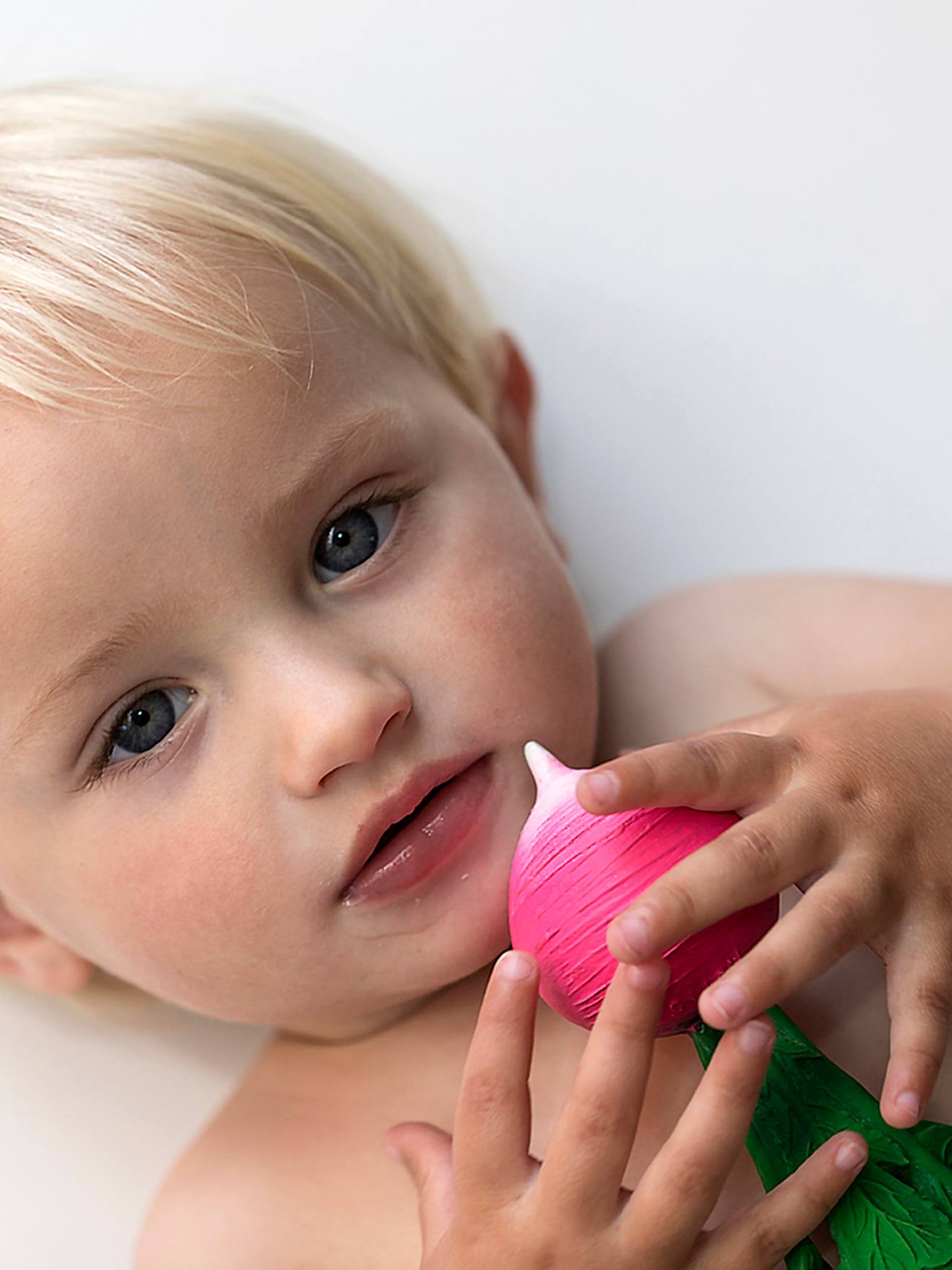 Ramona, o brinquedo de dentição em forma de rabanete
