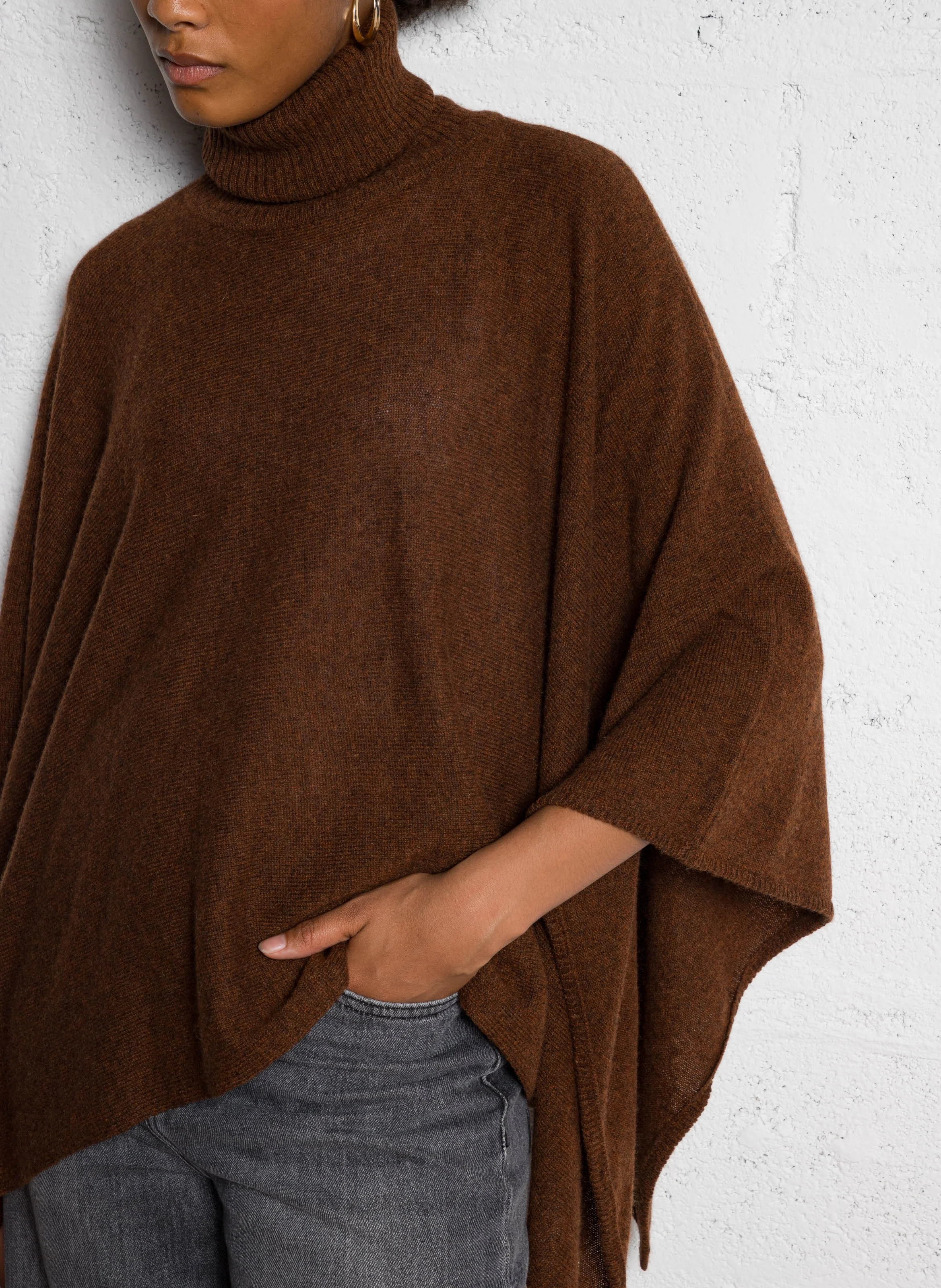 ADETTE - Poncho col roulé en cachemire | Marron