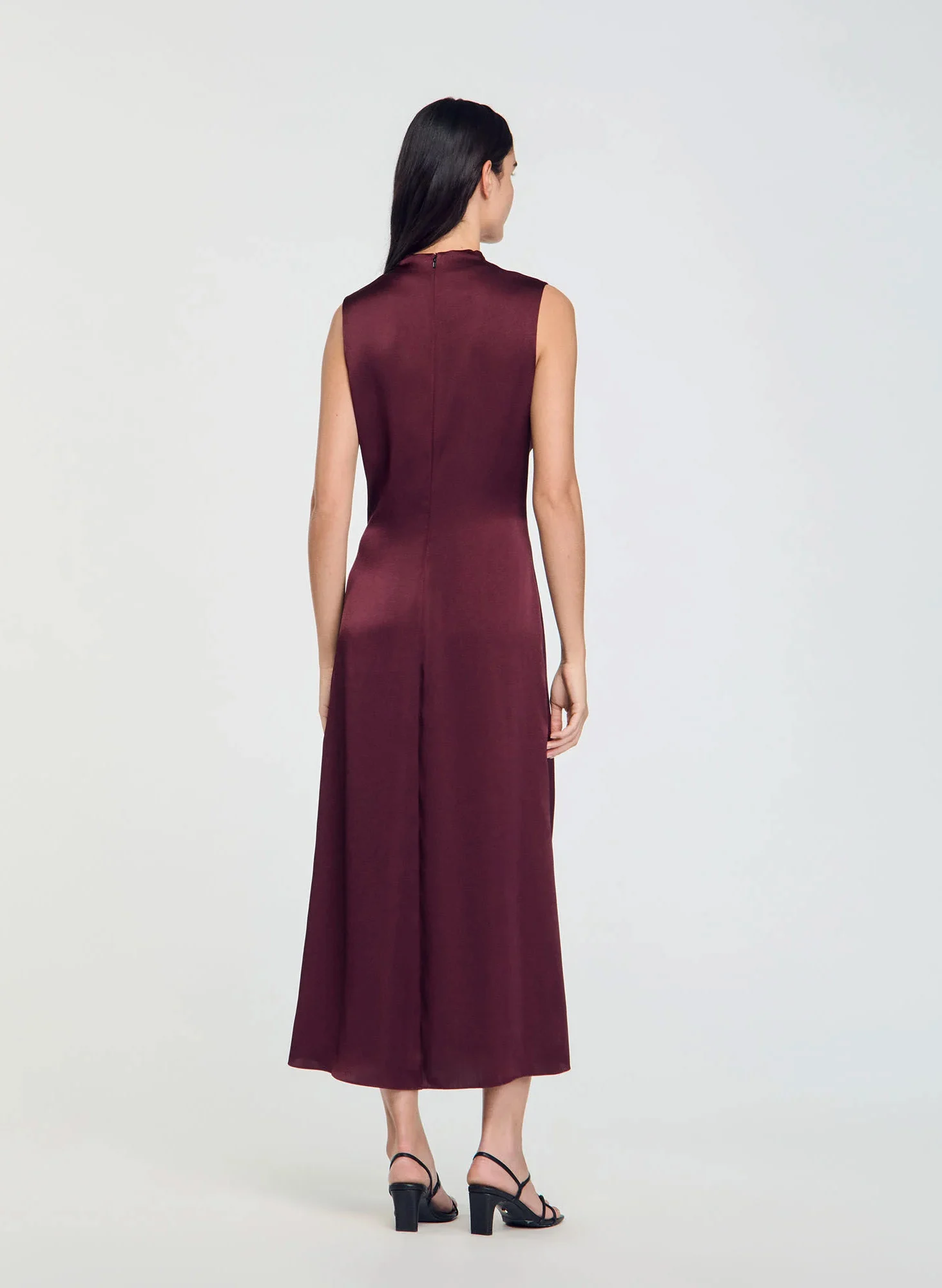 Robe longue col rond satinée | Rouge