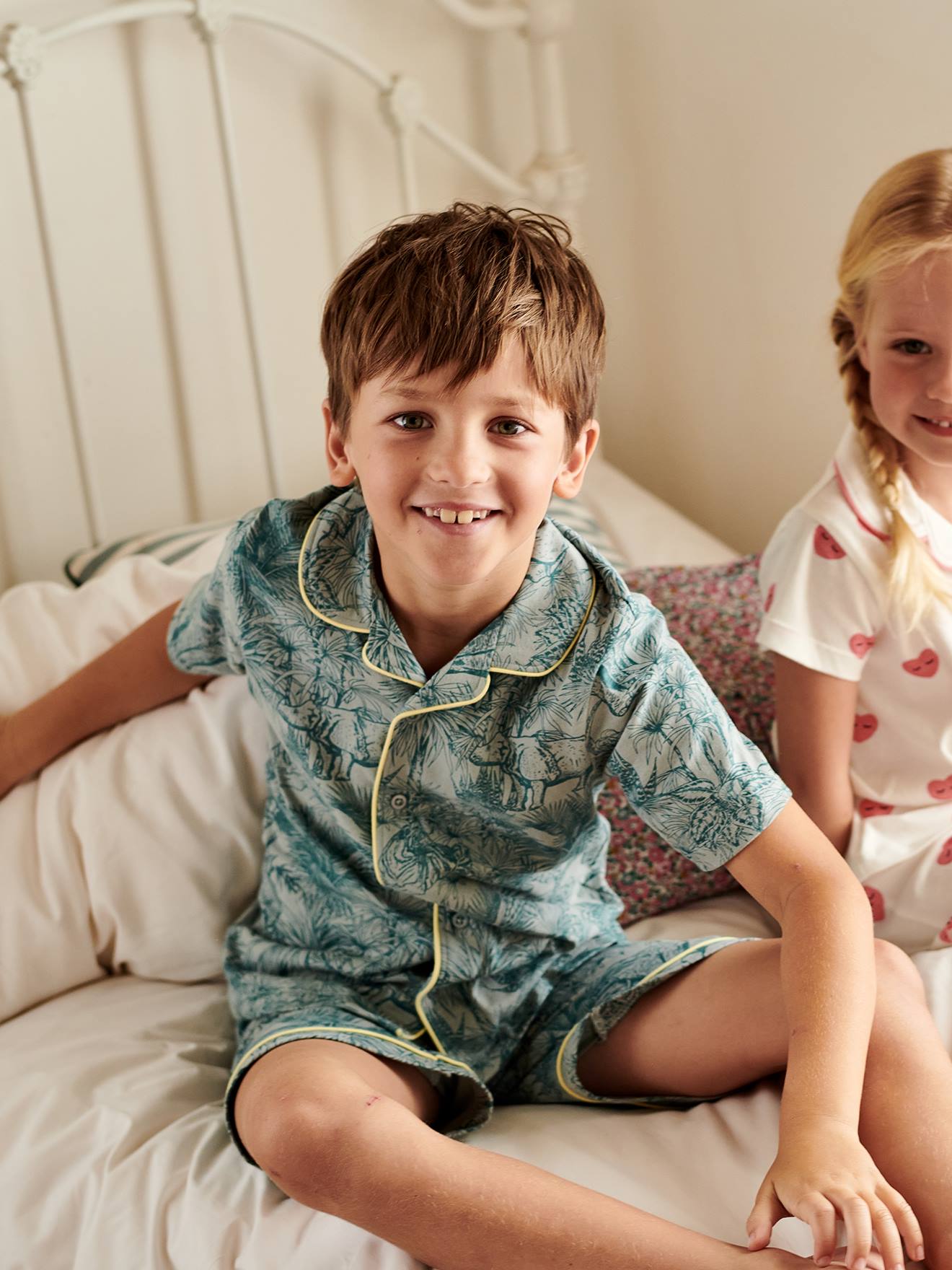 Pijama com estampa de selva e shorts para meninos, verde salgueiro