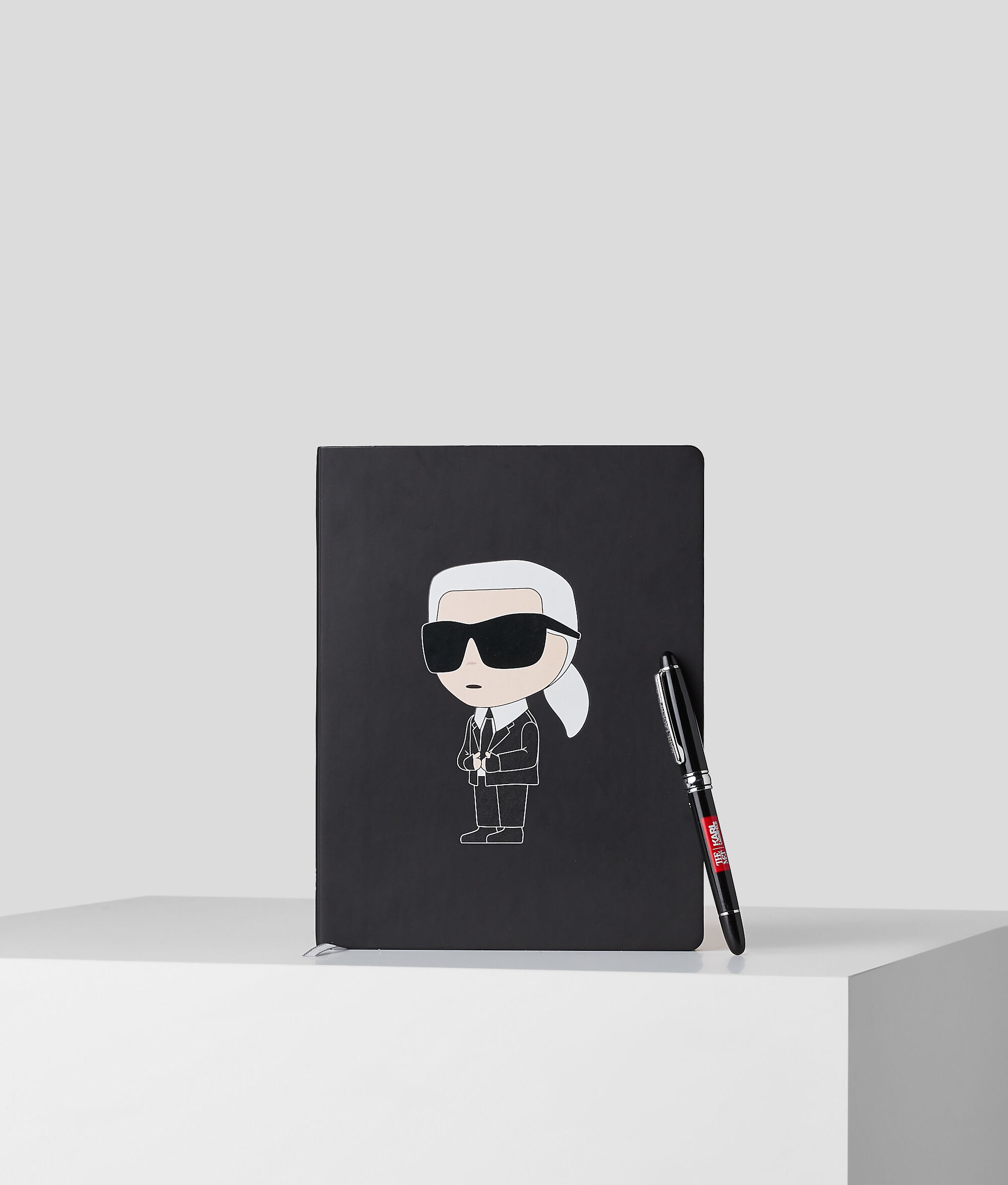 ENSEMBLE CARNET ET STYLO KARL IKONIK KL X THE MET