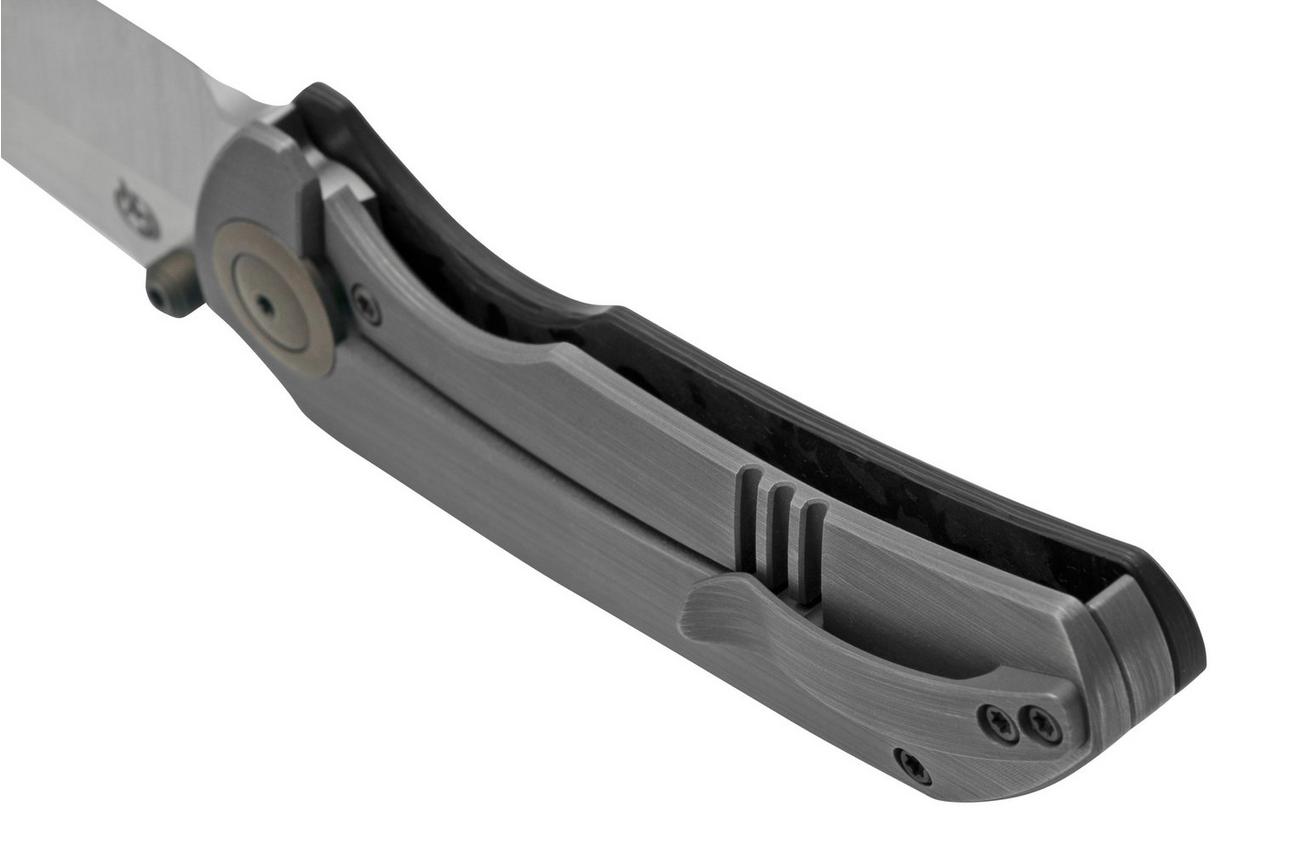 WE Knife Thug XL, WKWE20028D-2, Shredded Carbonfiber, Grey Titanium, Satin CPM-20CV zakmes