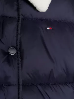 Jaqueta puffer cropped com gola de sherpa reciclada
