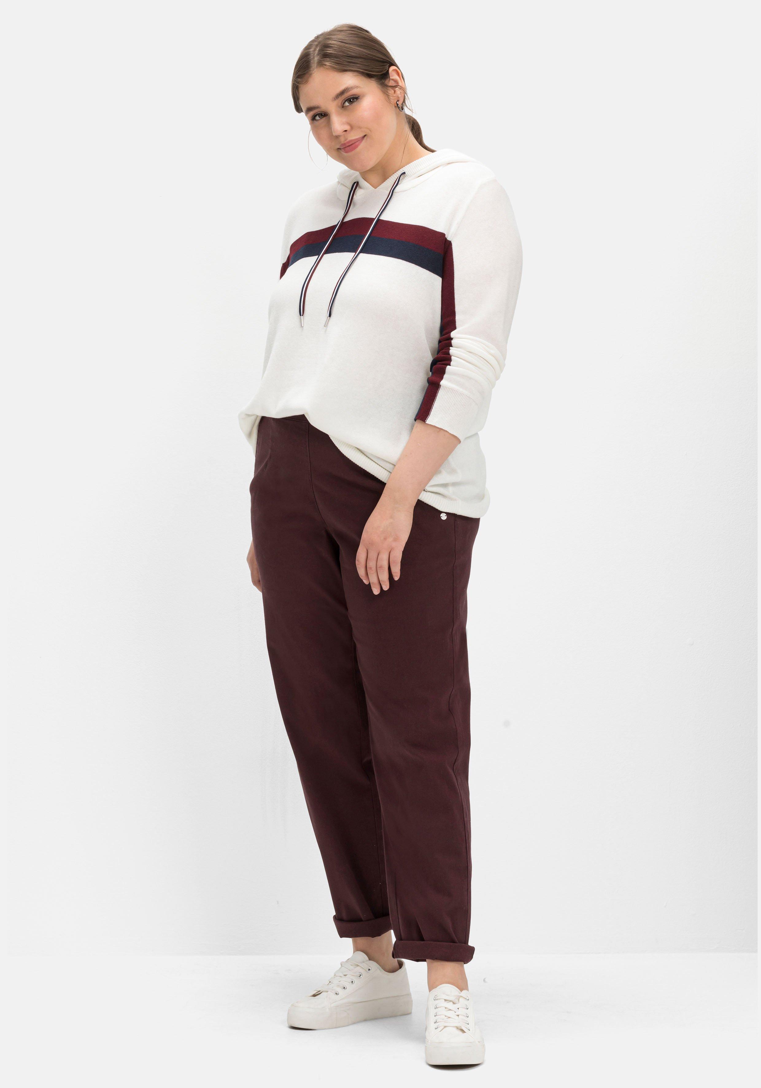 Pullover mit Kapuze und Intarsien-Streifen