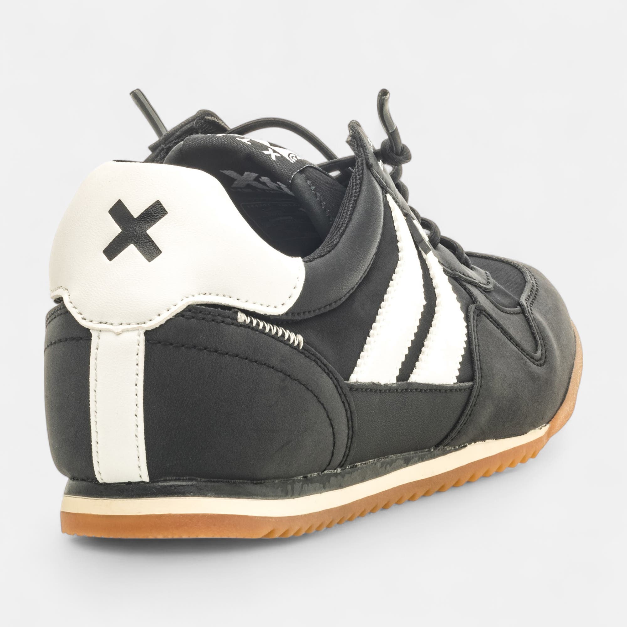 Baskets basses Homme noir