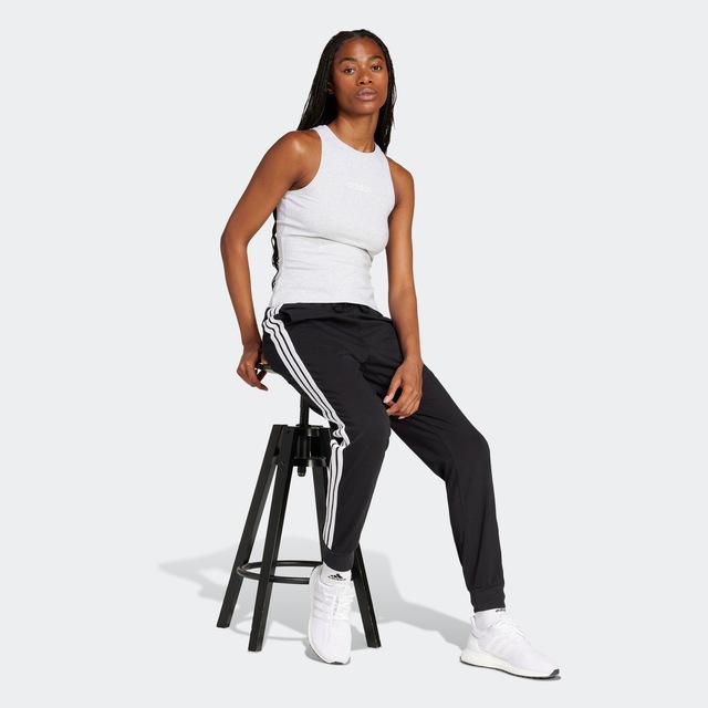 adidas Sportswear Sporthose »W 3S SJ JOGGER«  Lässig geschnitten, hoher Bund, schmal zulaufende Beinform