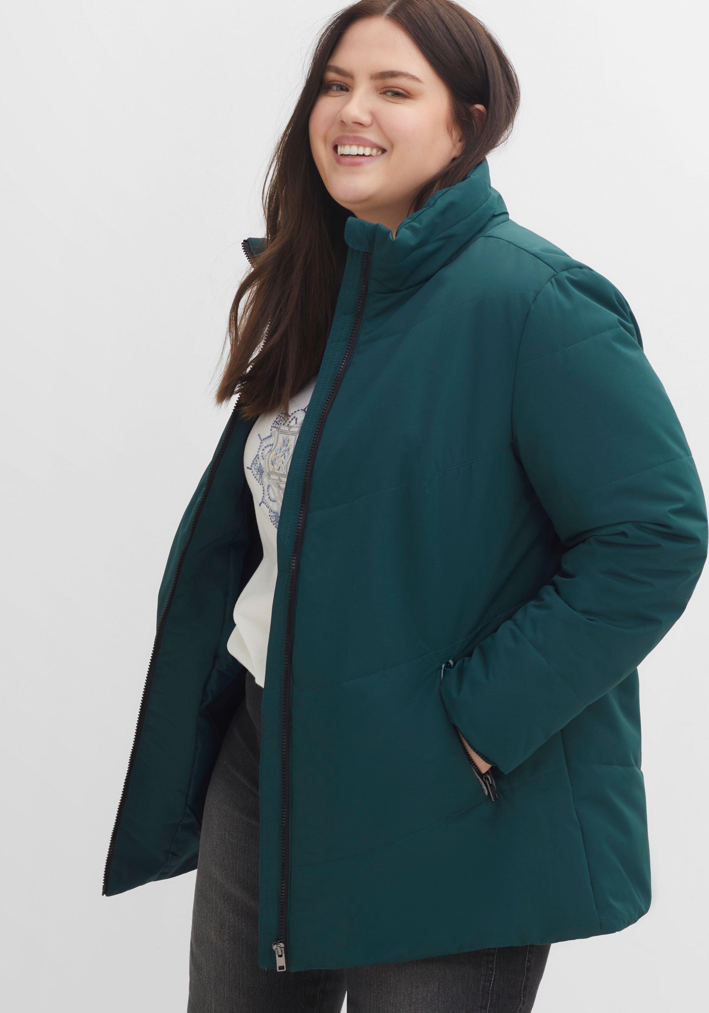 Steppjacke mit Stehkragen, leicht strukturiert