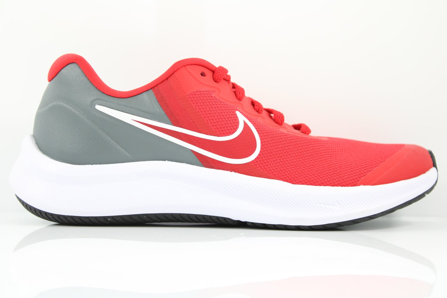 Nike Sneaker