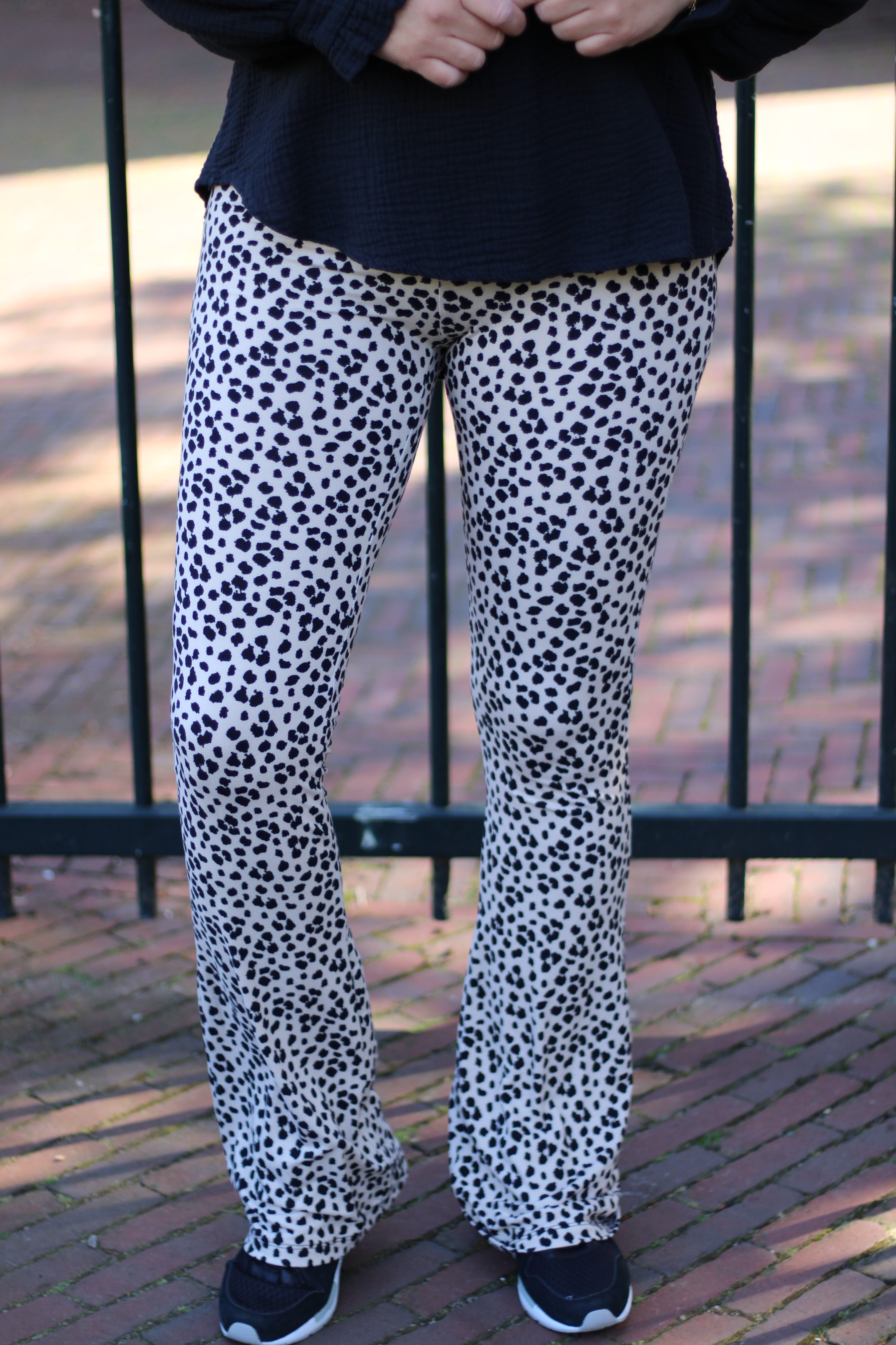 Ambika - Cheetah Soft Flair Pant - Beige/Zwart