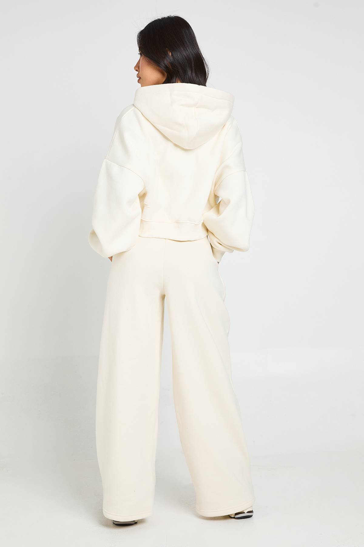 boohoo Petite Pintuck Detail Straight Leg Jogger