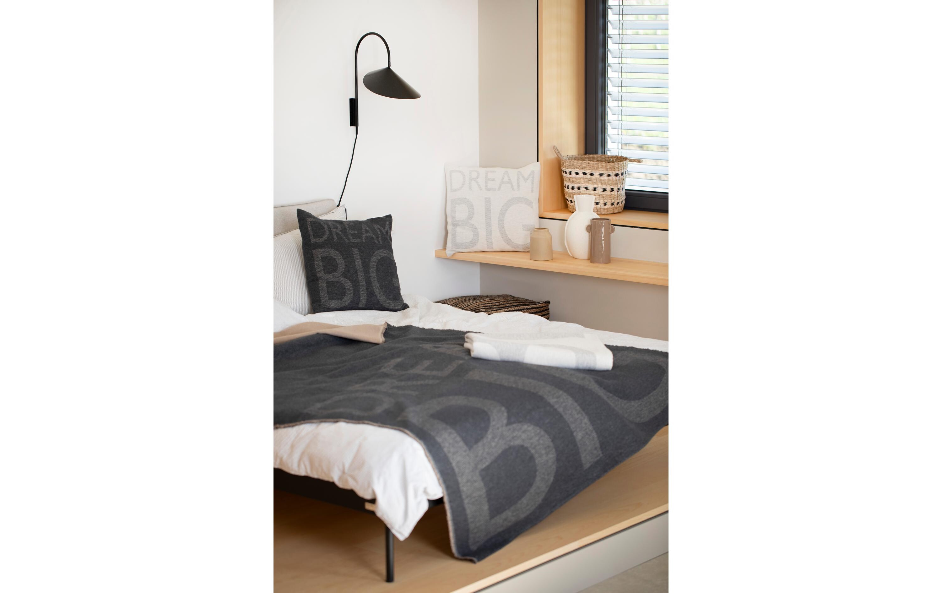 Decke Luca Dream Big 140 x 200 cm, AnthrazitWeiche Wohndecke