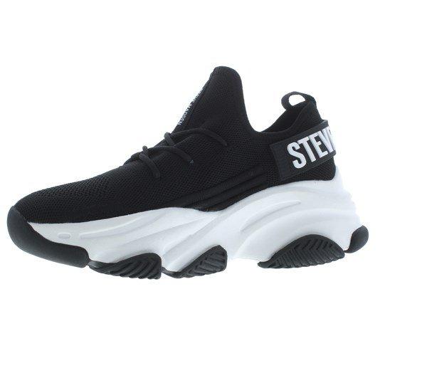 Steve Madden Protege e Sneakers.
