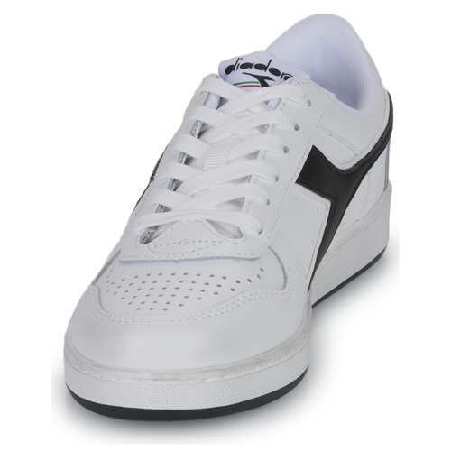 Diadora - MAGIC BASKET LOW ICONA - Blanc / Noir