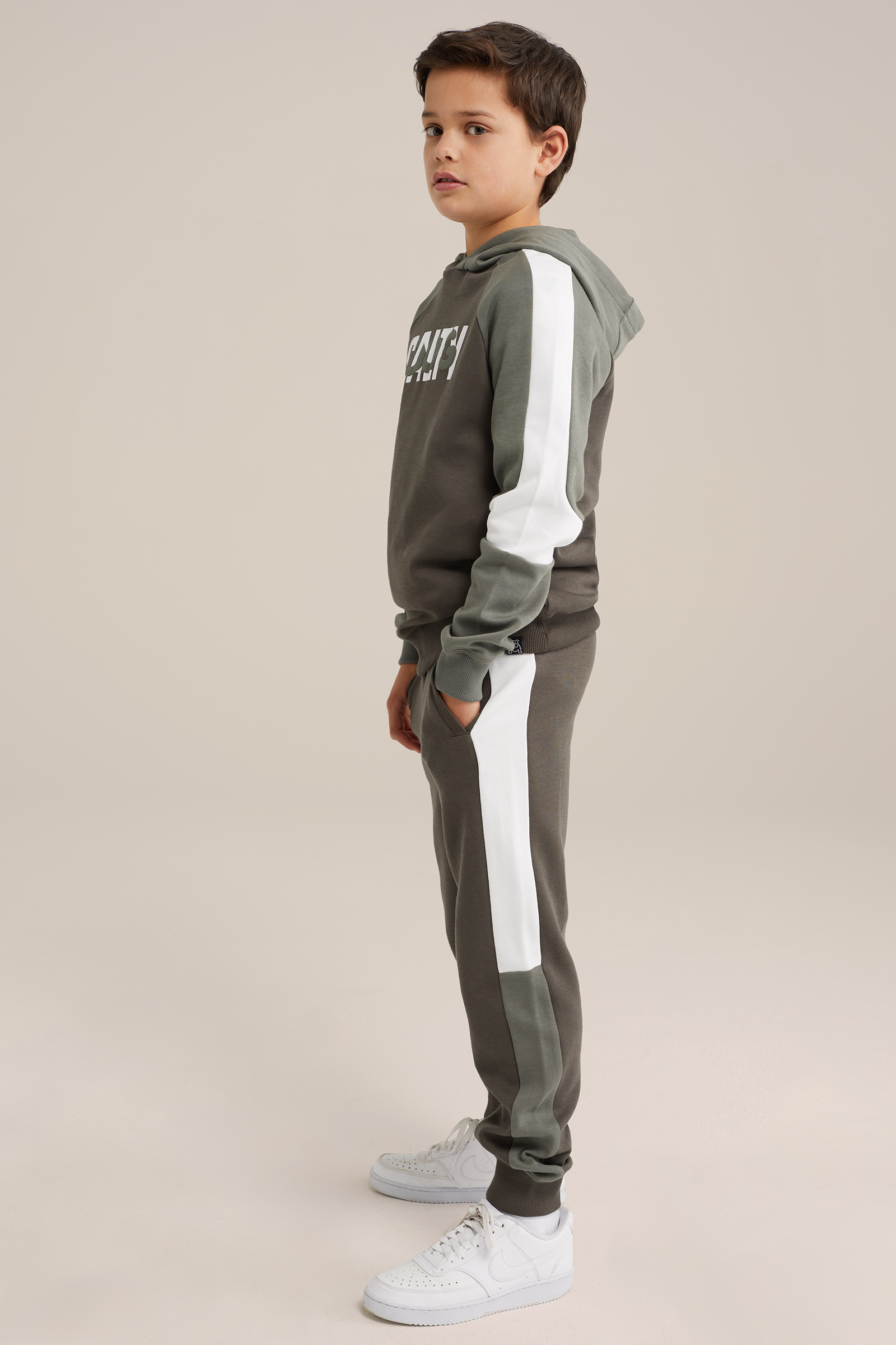 Jongens hoodie met colourblock Salty Dog Legergroen