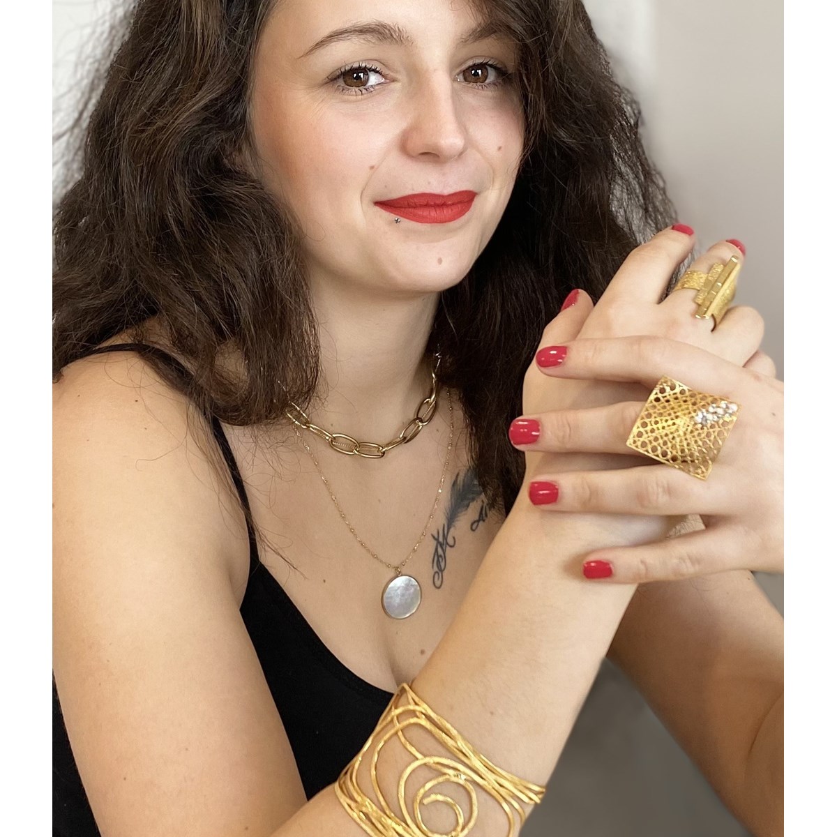 Collier en acier argenté double chaîne en maille de différentes tailles, chaînette réglable, avec pierre Crystal Swarovski