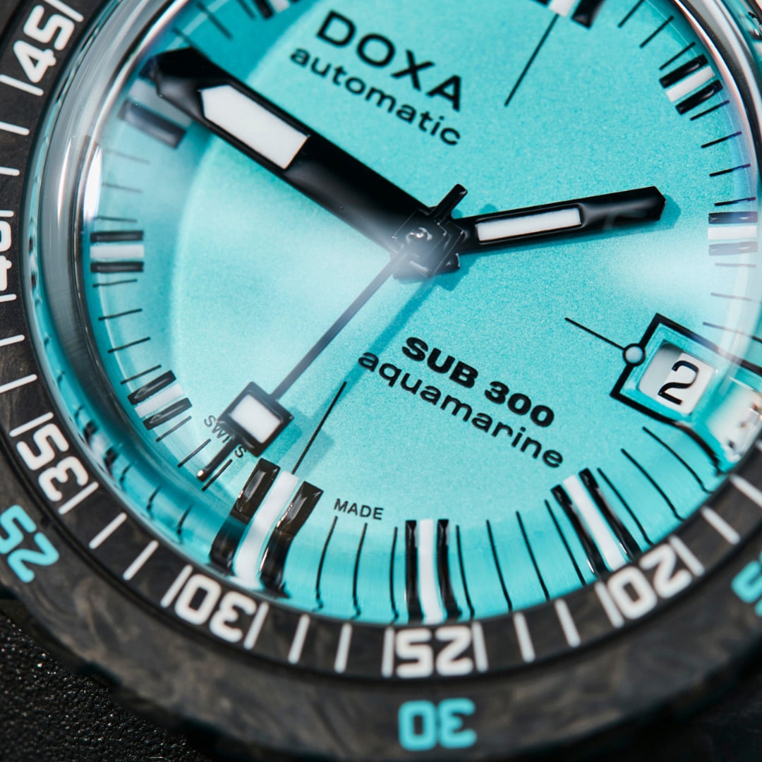 Doxa SUB 300 Carbon Aquarmarine