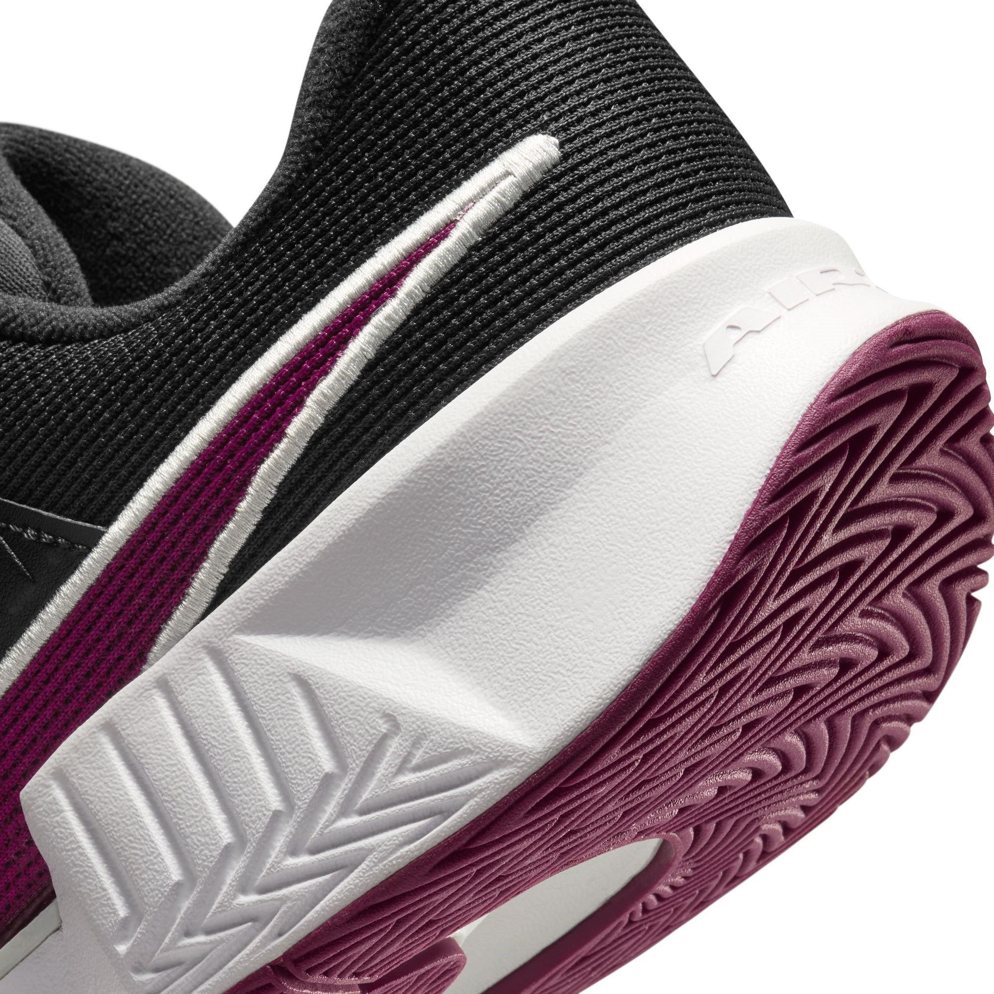 Nike GP Challenge Pro Hard Court Tennis Shoes