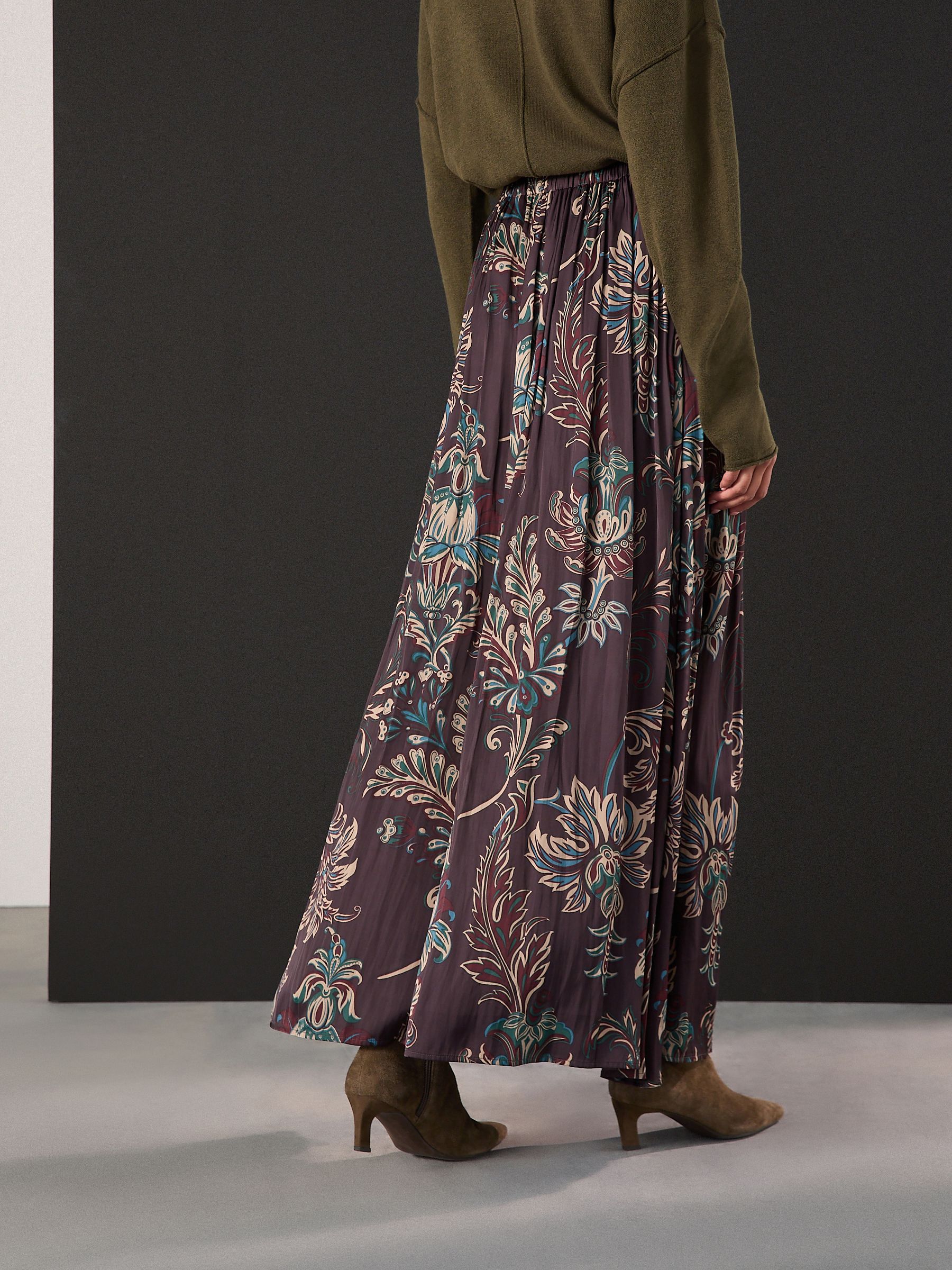 Bruine bloemenprint - Satin Pleated Maxi Skirt