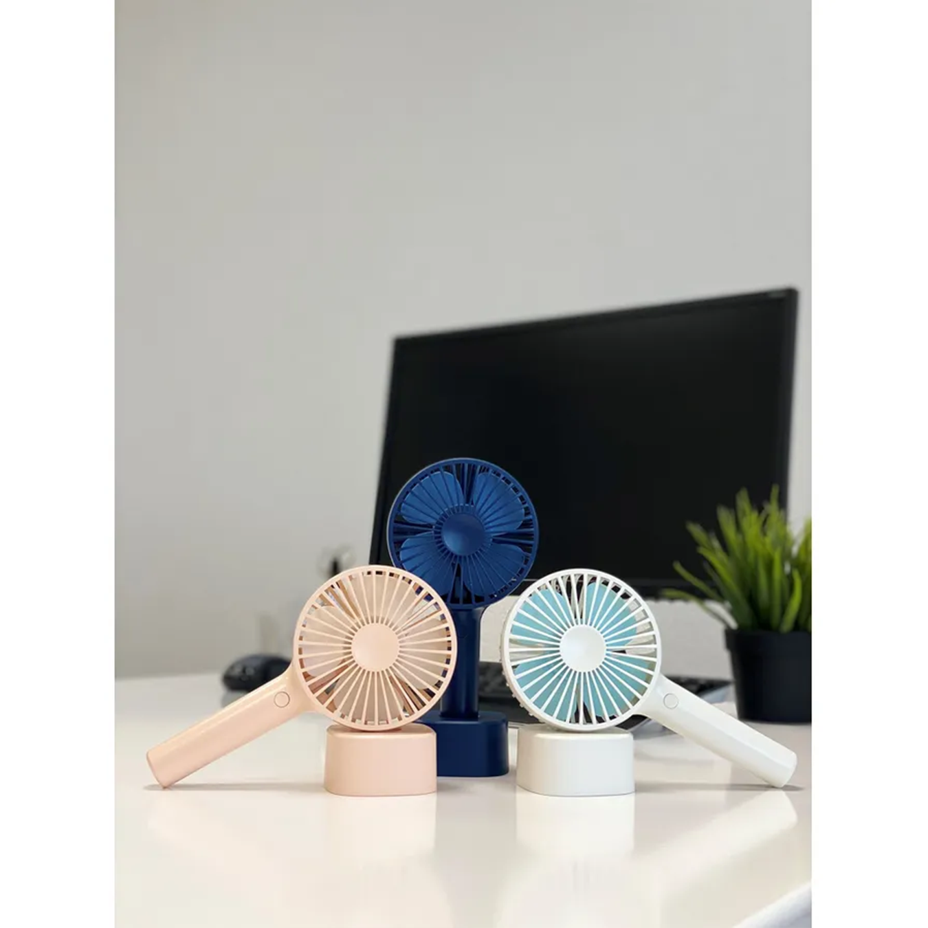Aiolos PANTOU F3 USB Tischventilator Home Desktop Akku Hand Ventilator (67.F3BL-1) - Blau
