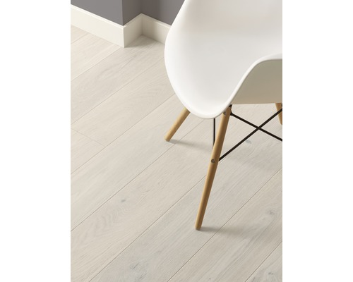 Parket 14.0 Eiken crème landhuis plank mat gelakt geborsteld