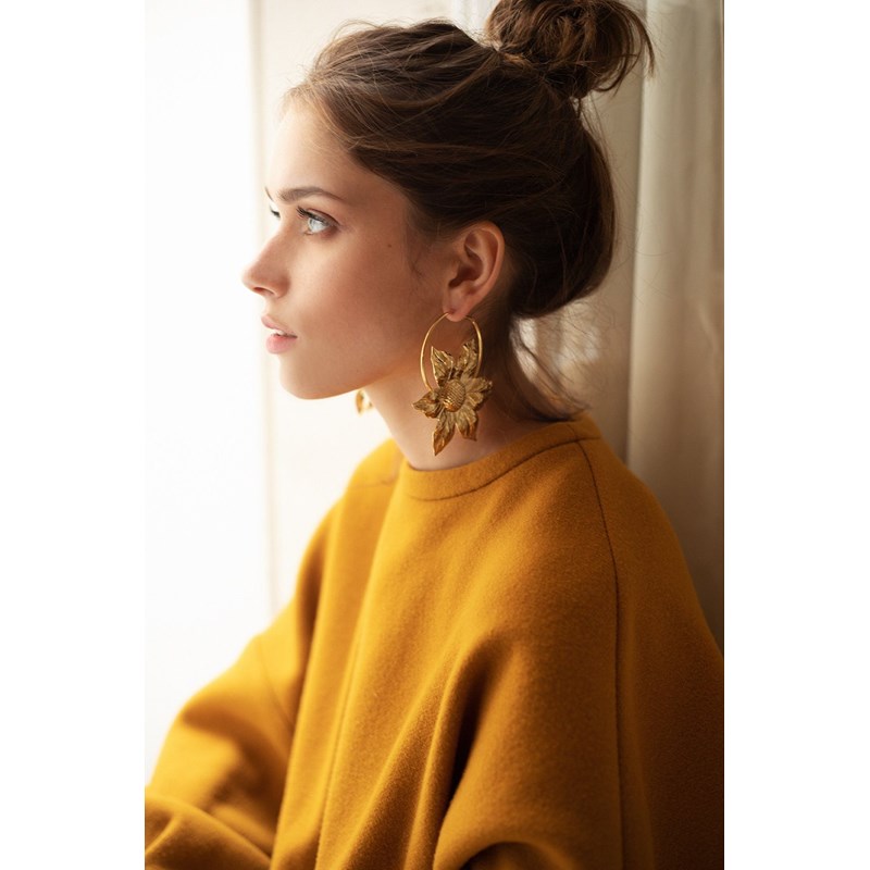 boucles d'oreilles créoles fleurs doré à l'or fin - HESPÉRIS