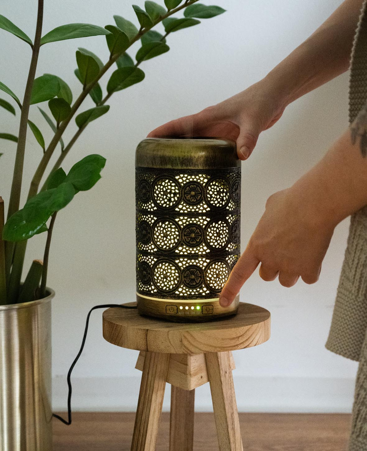 (200ml) Orientalischer Luftbefeuchter Aroma Öl Diffuser mit LED Beleuchtung - Bronze