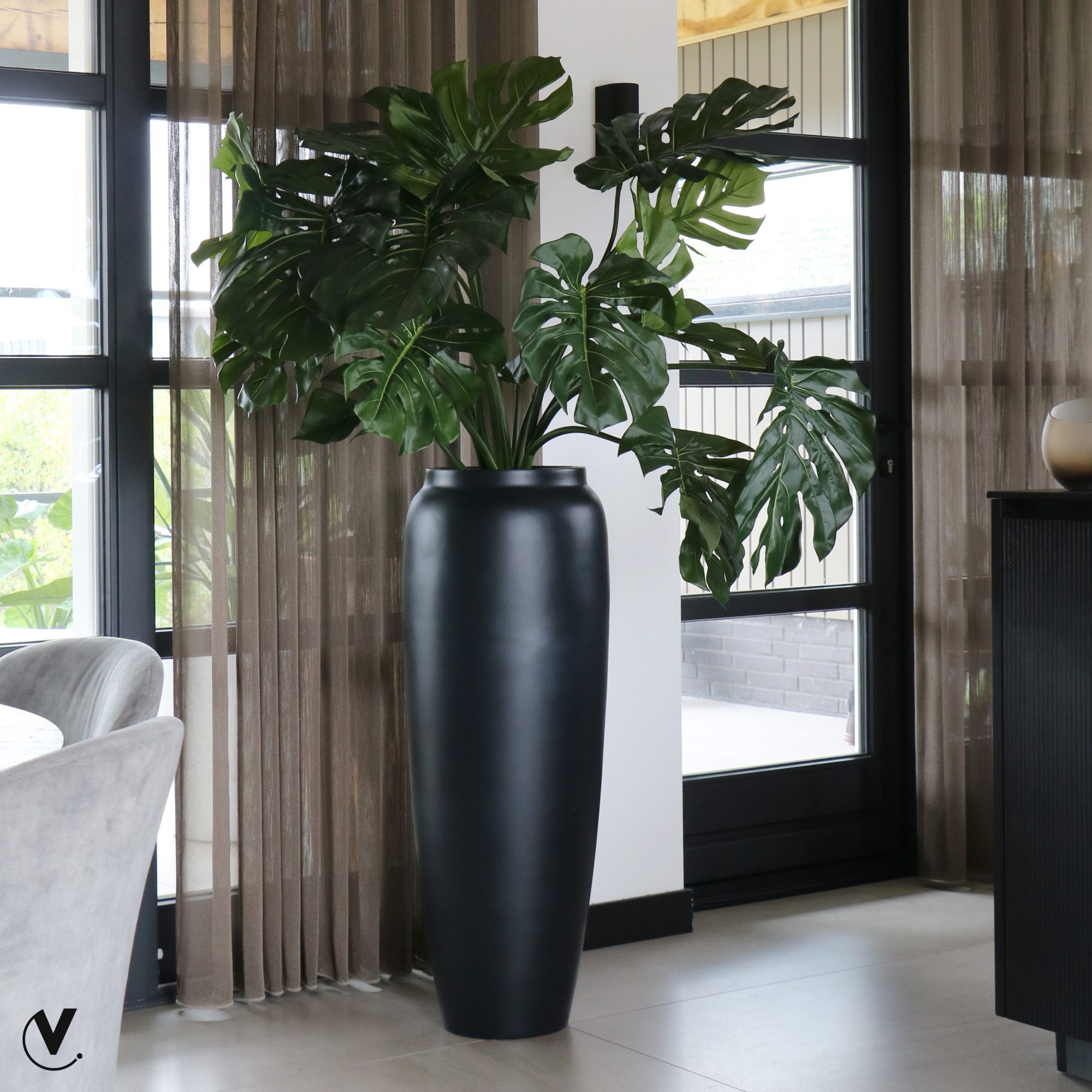 Plantenpot Hobro M black Ø37 x H80 cm
