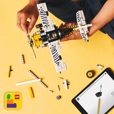 LEGO Technic 42198 Villmarksfly