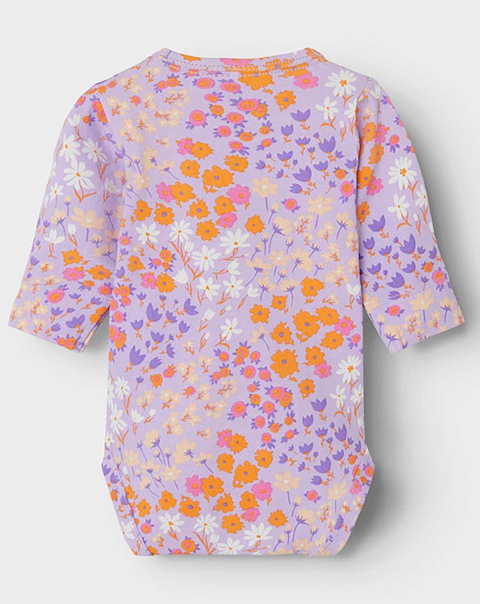 Langarmbody NBFTUNNA FLOWERS in lilac breeze