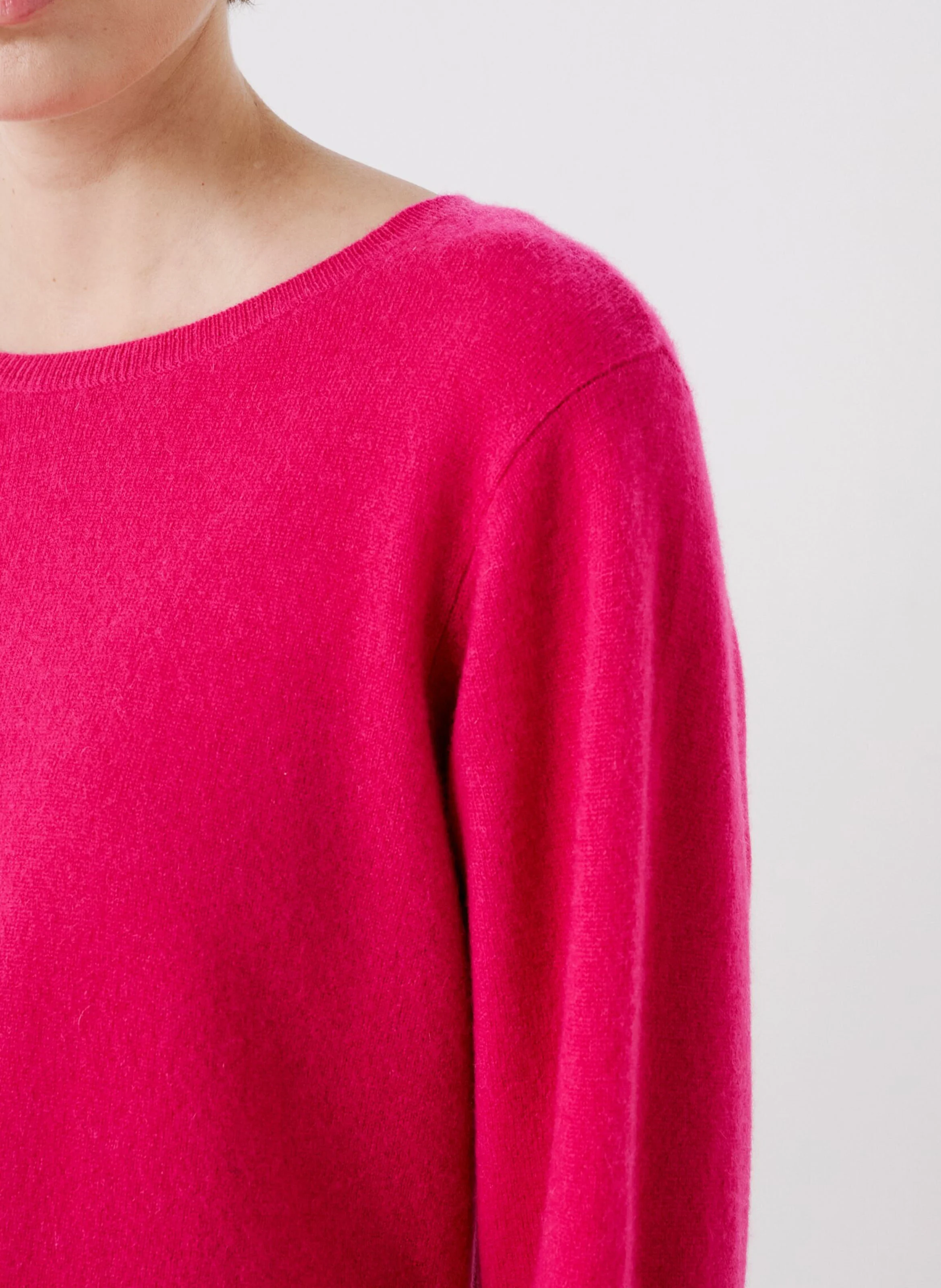 MCHELSEA - Pull droit col rond en cachemire | Rose