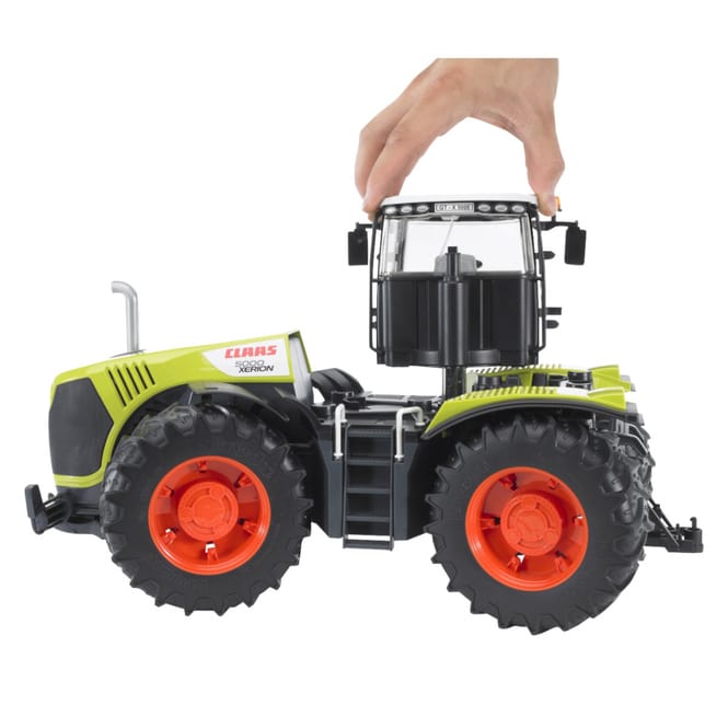 BRUDER 3015 Claas Xerion 5000
