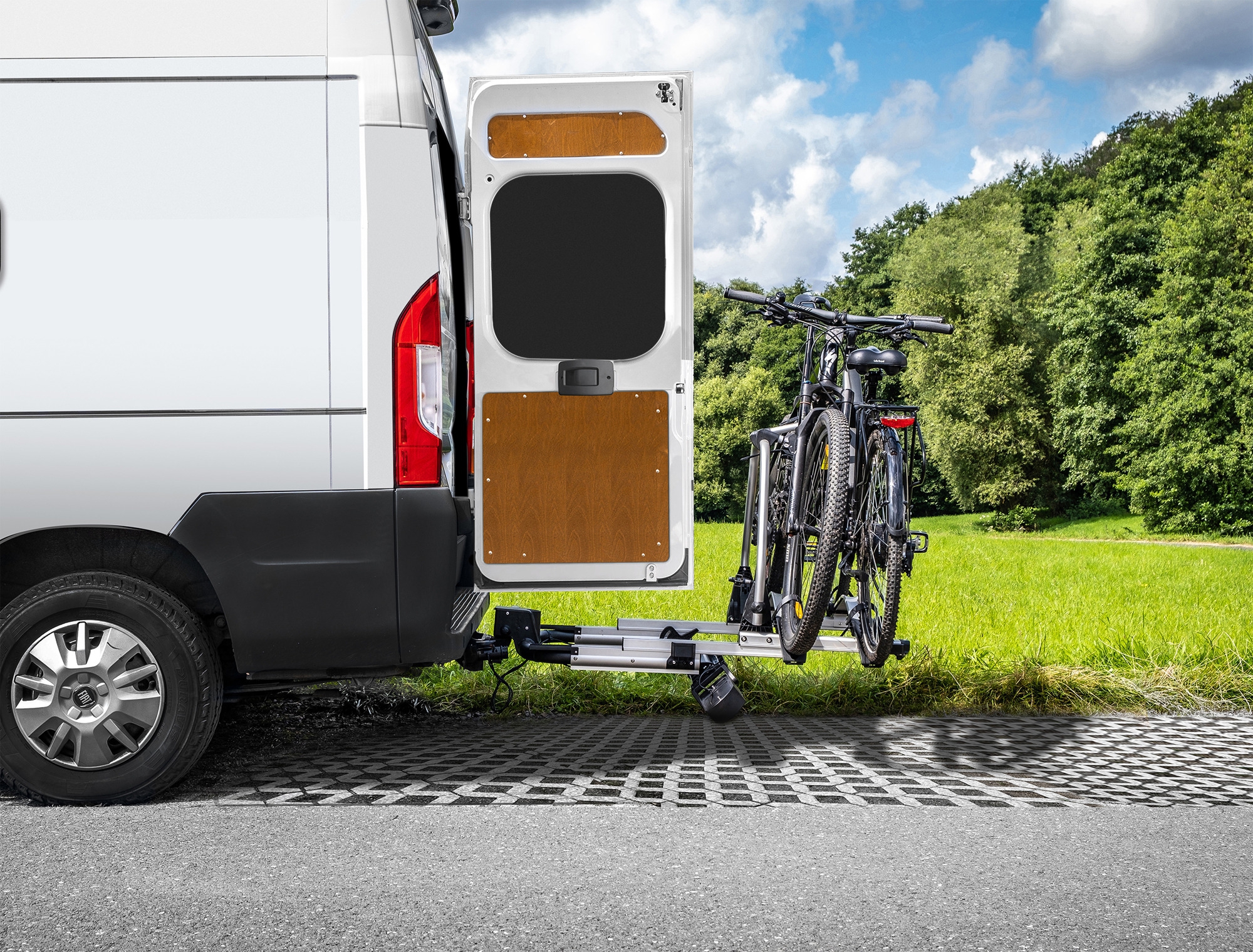 EUFAB SD 260 Flügeltür-Kupplungsträger Fahrradträger für 2 Fahrräder