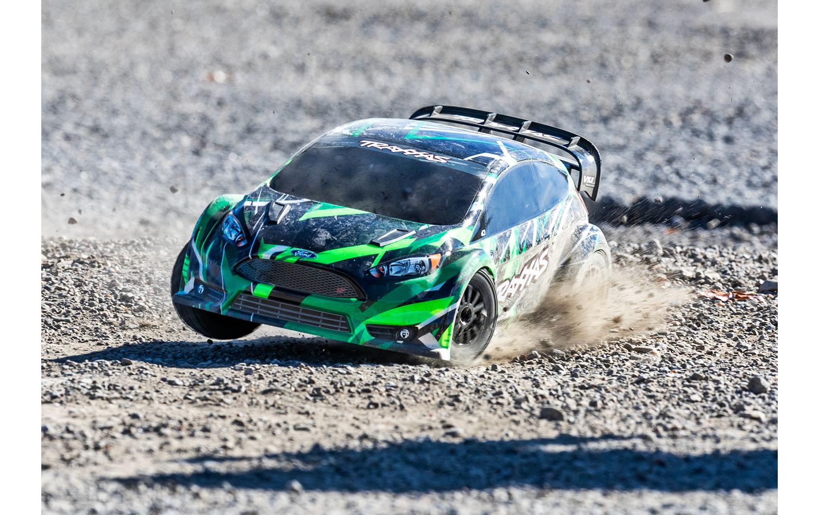 Rally Ford Fiesta ST VXL 4WD Grün, ARTR, 1:10<br>Robustes RC Rallyauto mit 3S Brushless Antrieb