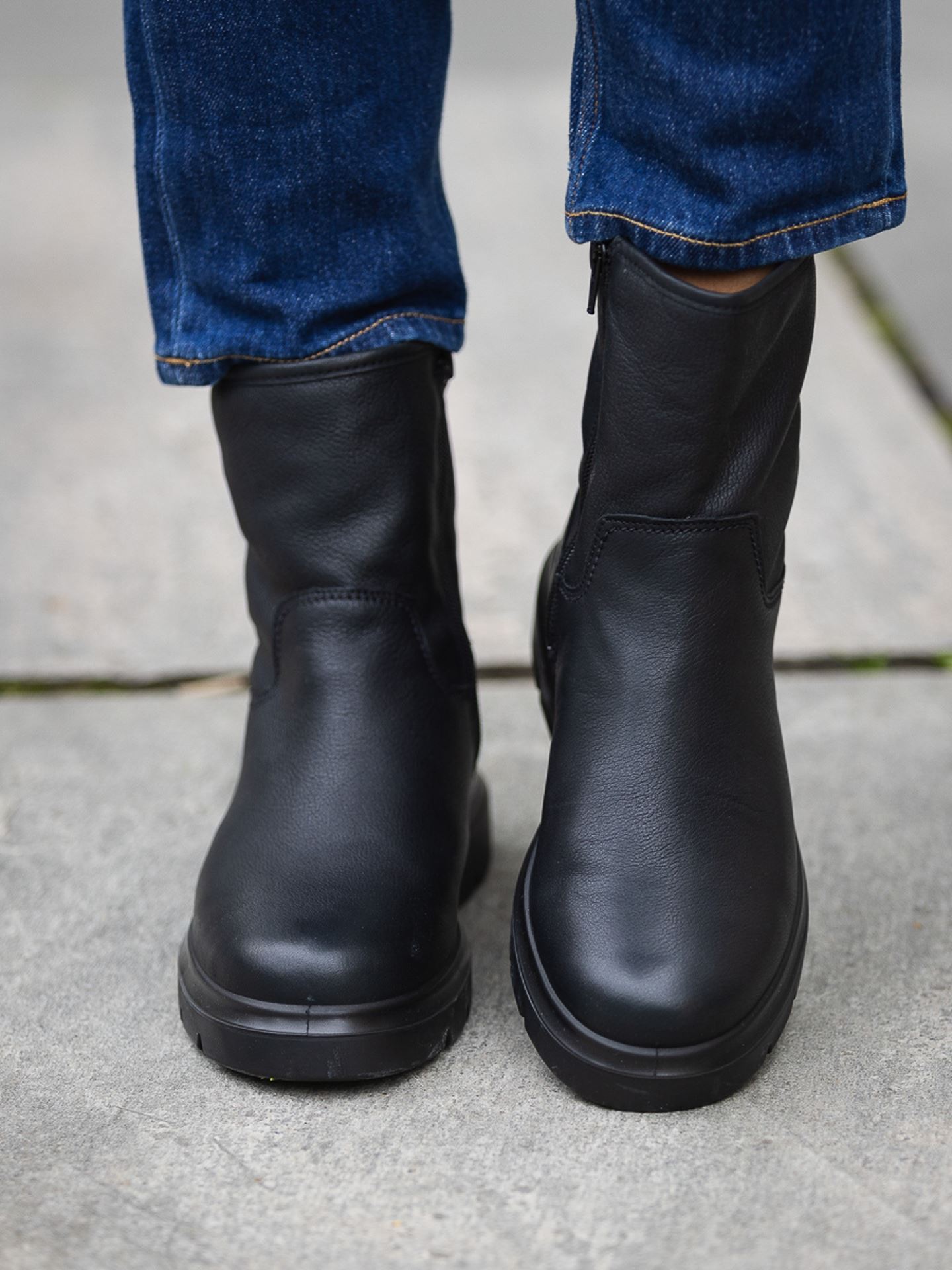 Nouvelle Mid-cut Boot