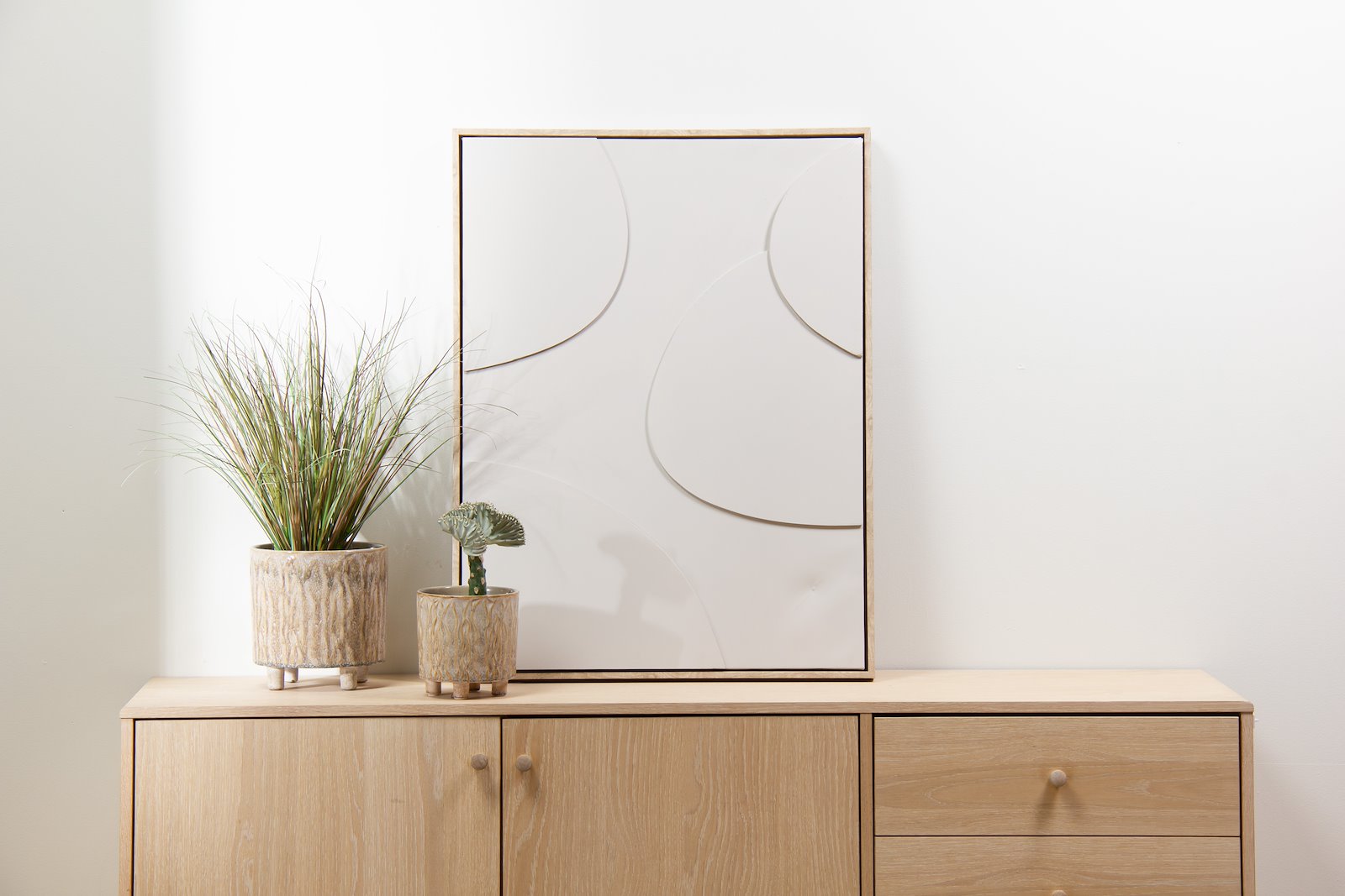 Mono bilde Offwhite 63x83 cm, med lys ramme