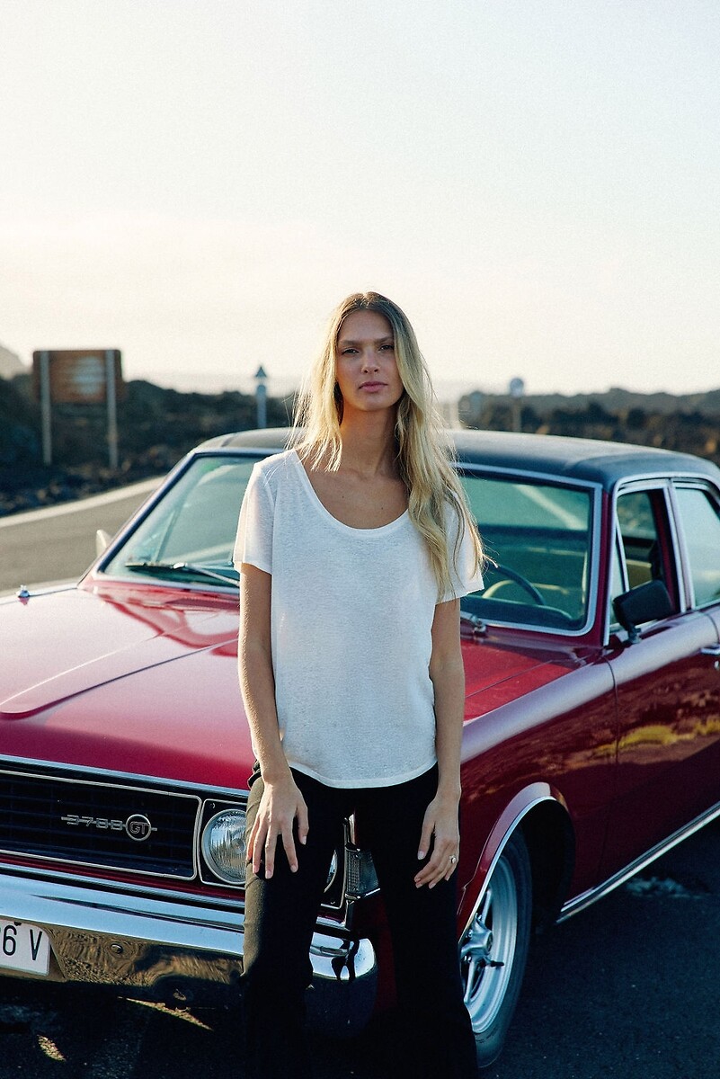 LA PETITE ETOILE<br>Camiseta folgada de gola redonda, TIA