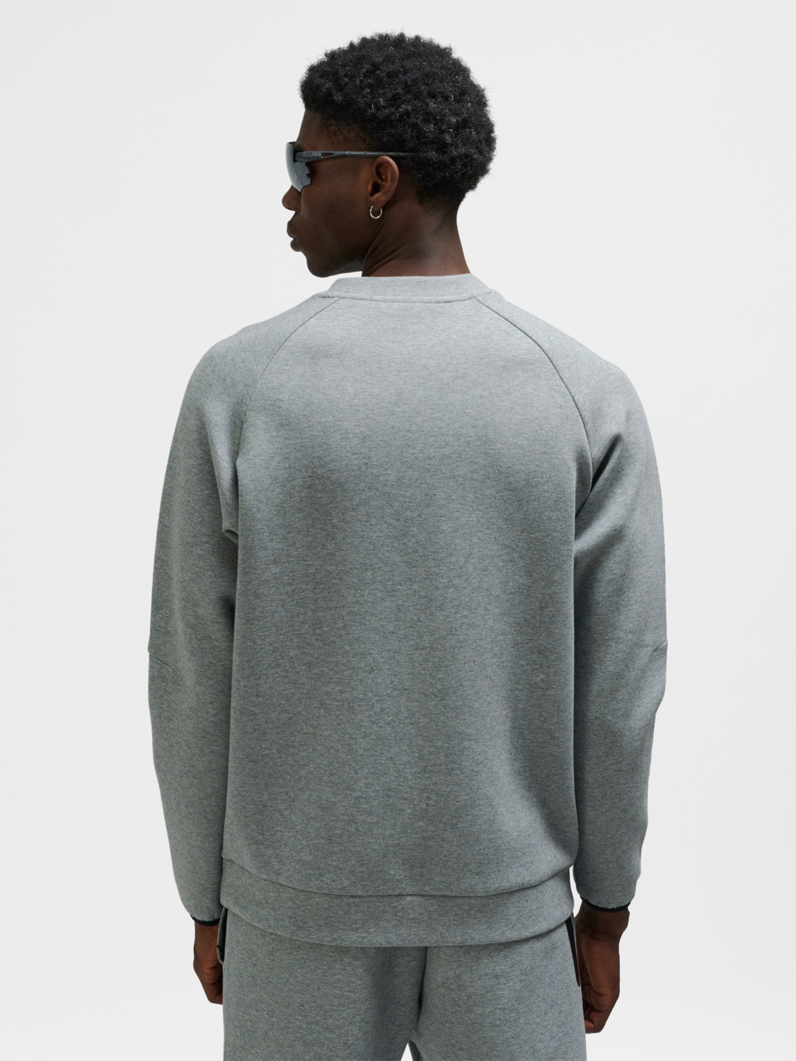 hmlTECH FLEECE REGULAR CREW