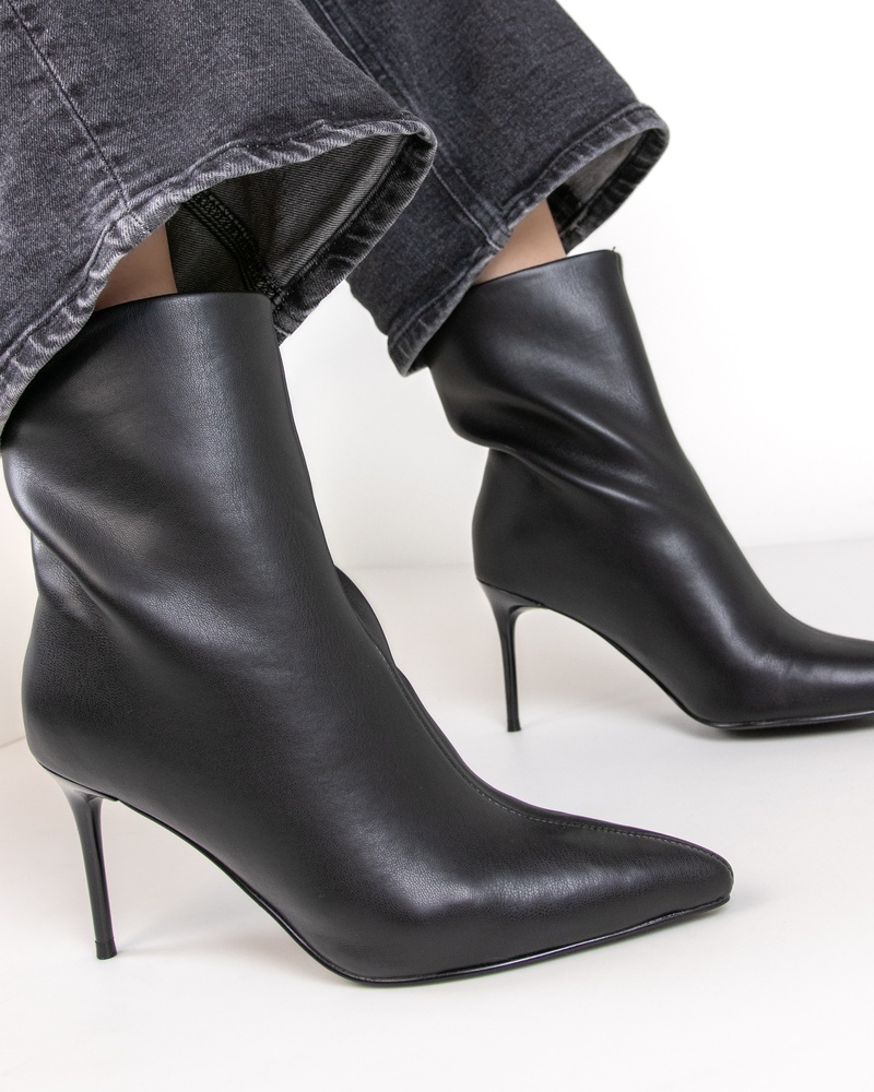 Steve Madden Lyricals Enkellaarsjes  - zwart