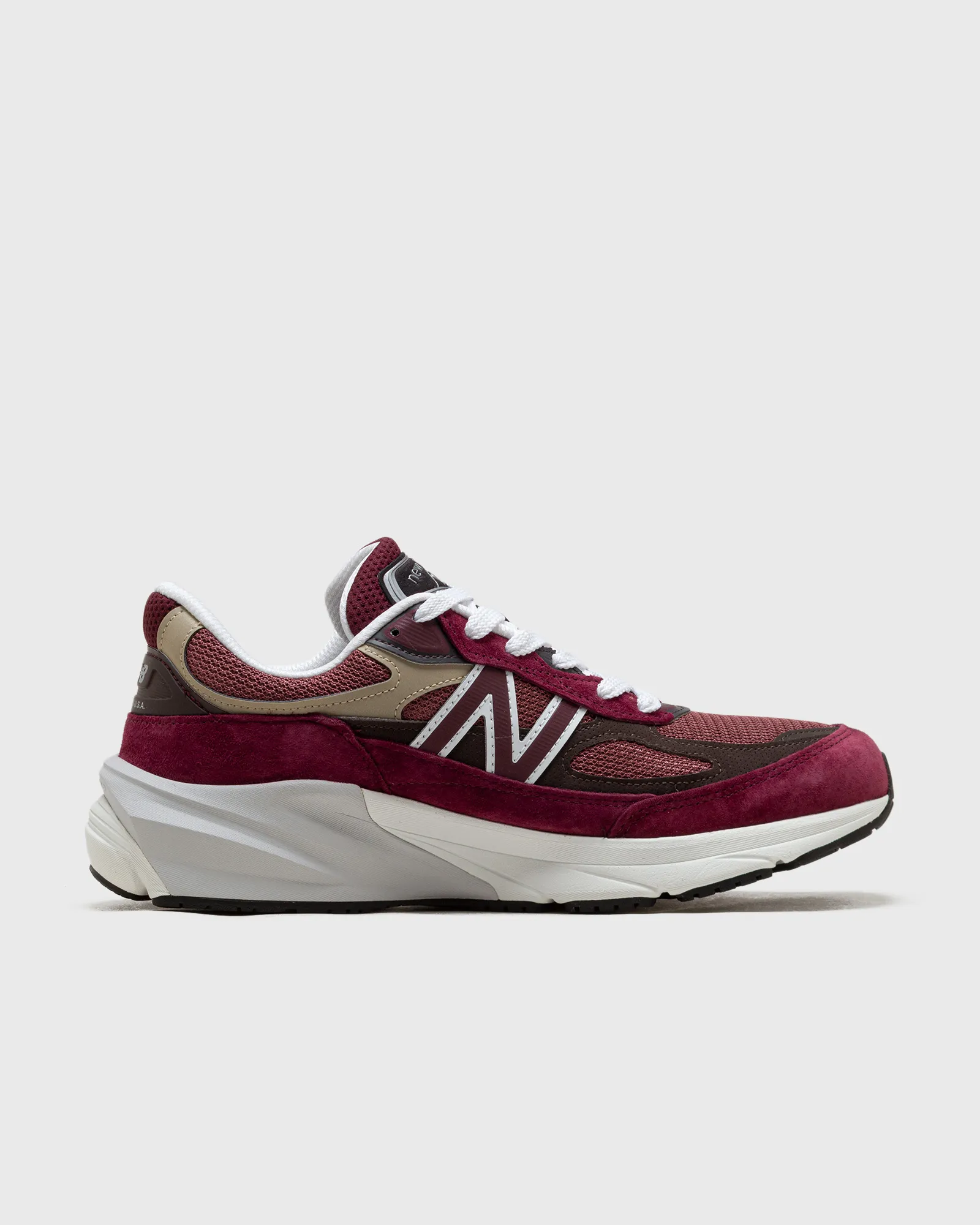 New Balance 990