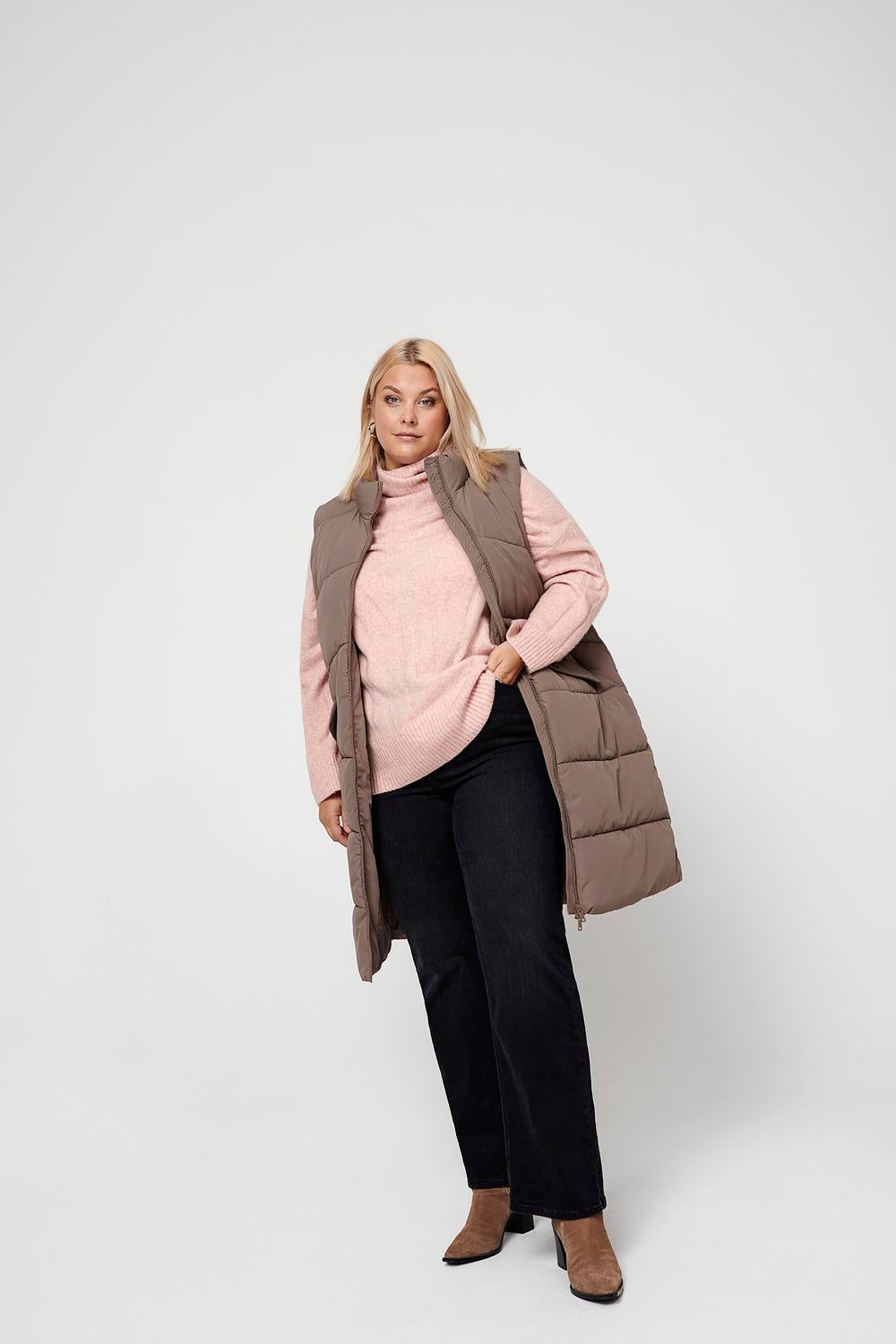 CARMATILDE Weste Walnut