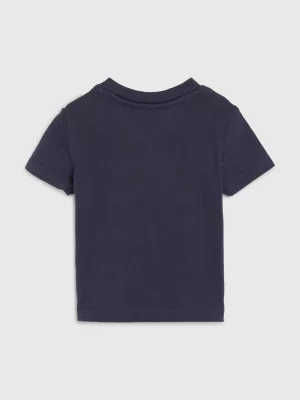 Camiseta com logo essencial