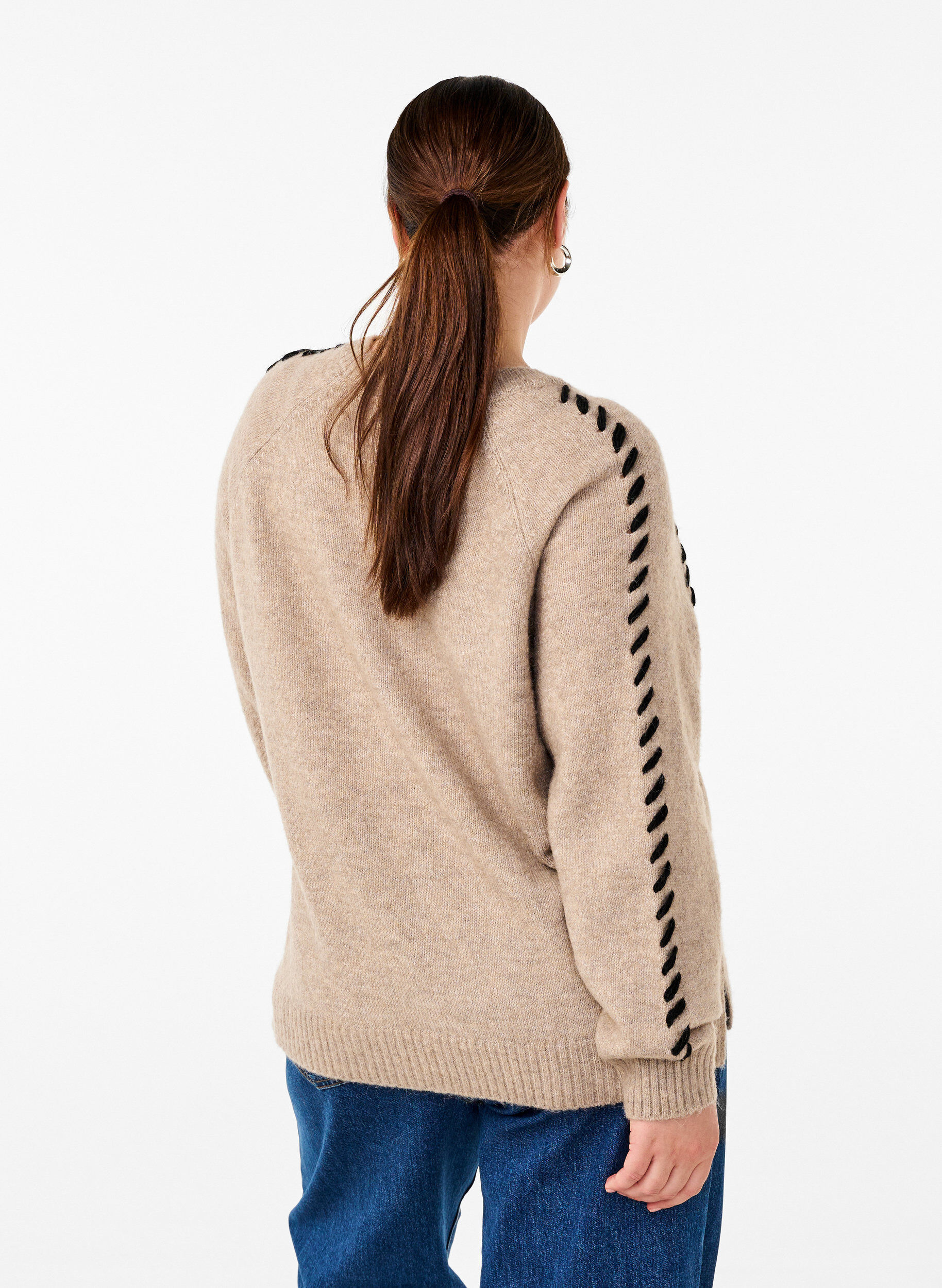 Strikbluse med stikninger