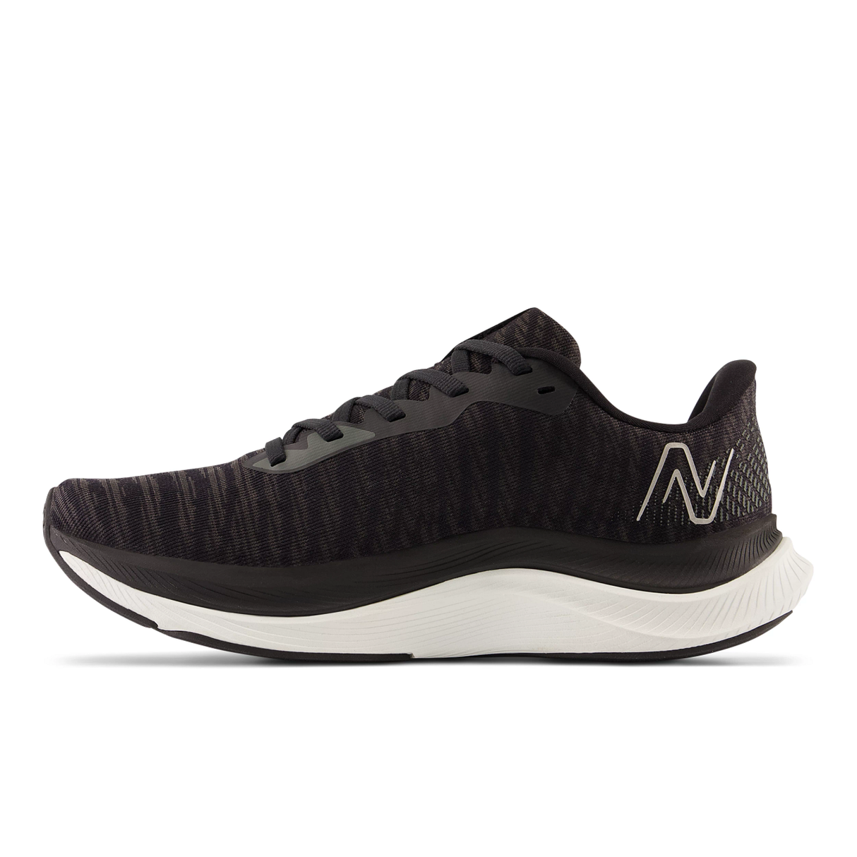 New Balance<br>FuelCell Propel V4